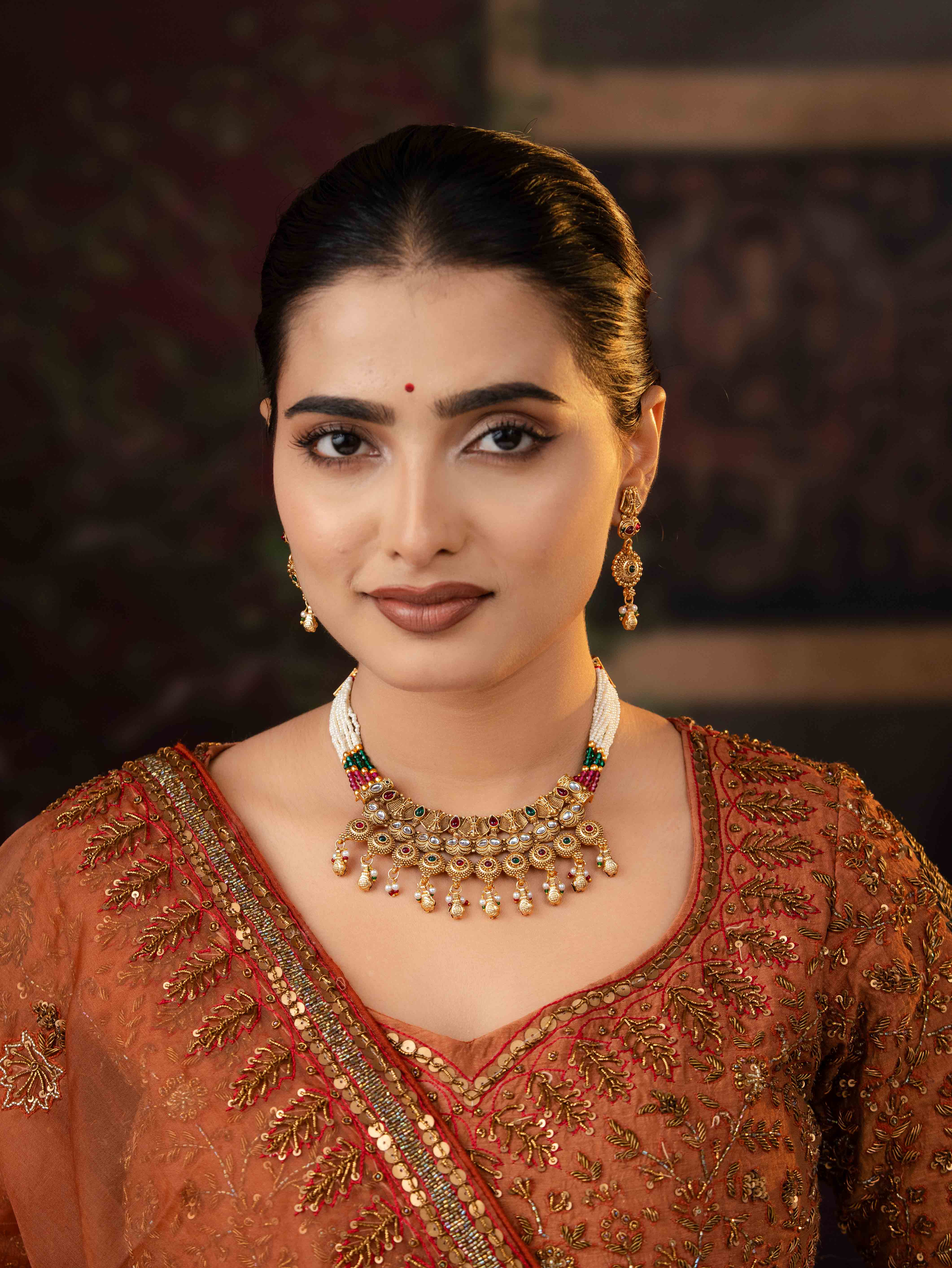Gaurika Necklace Set