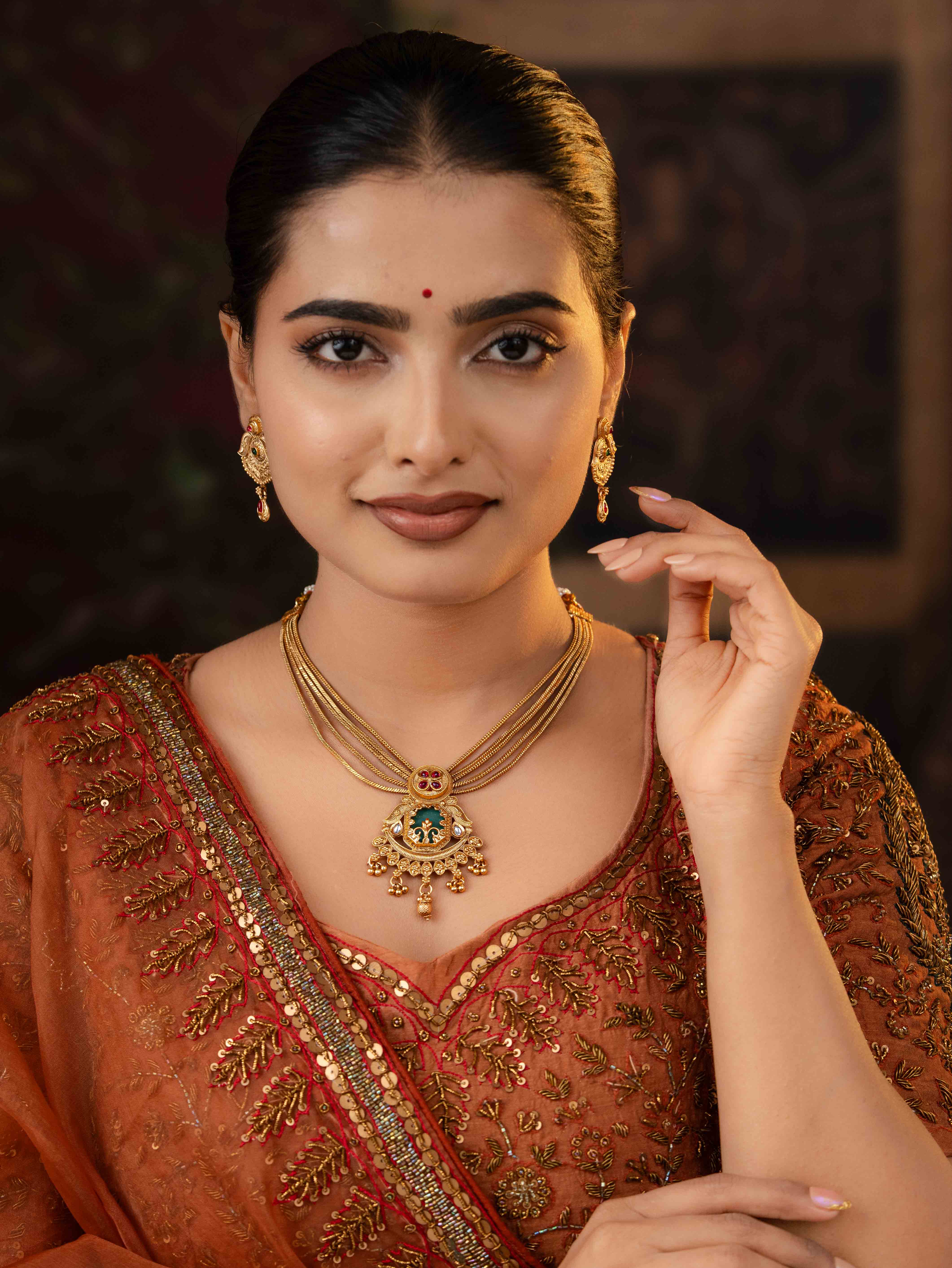 Charushi Necklace Set