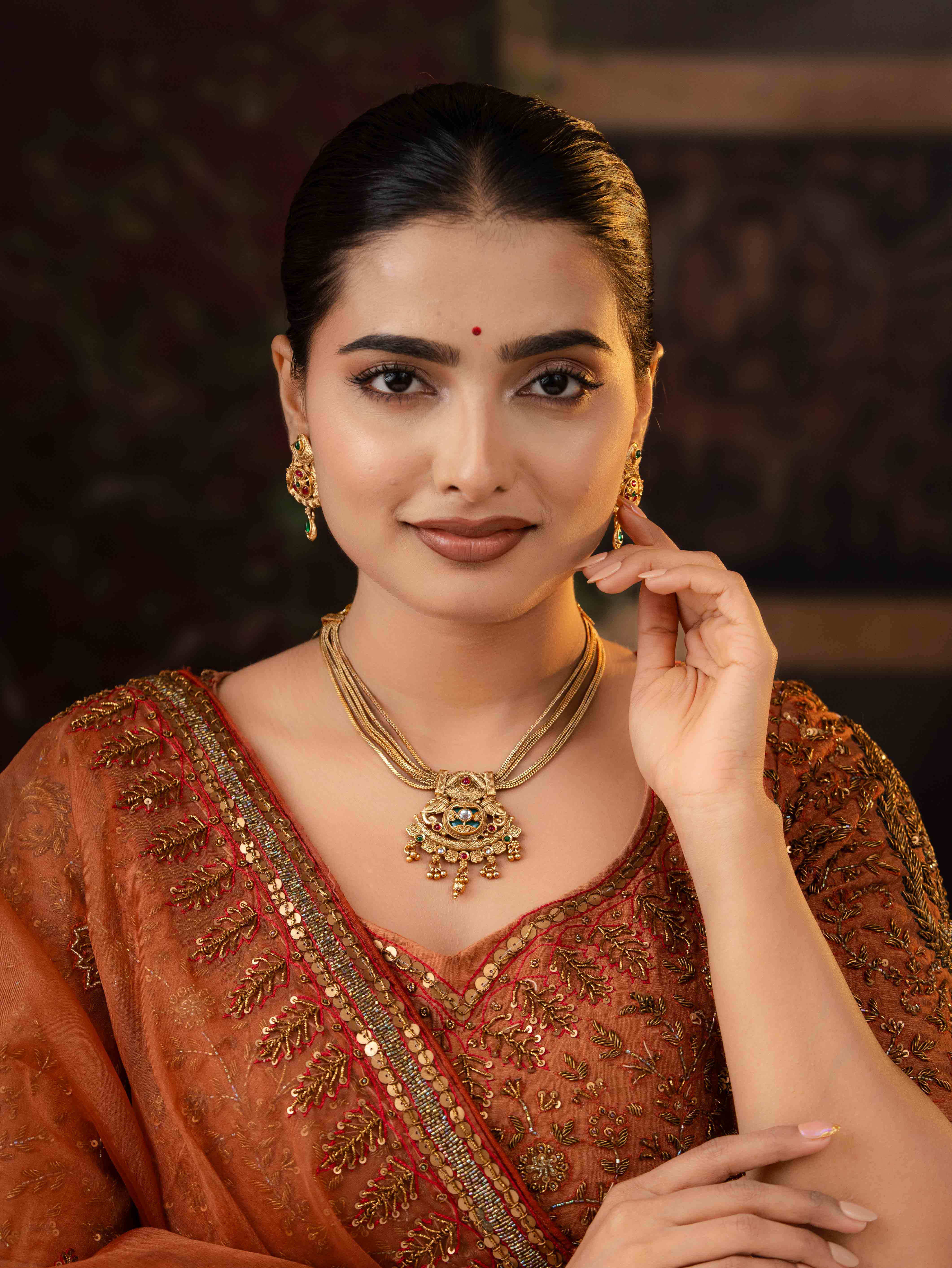 Heeranshi Necklace Set