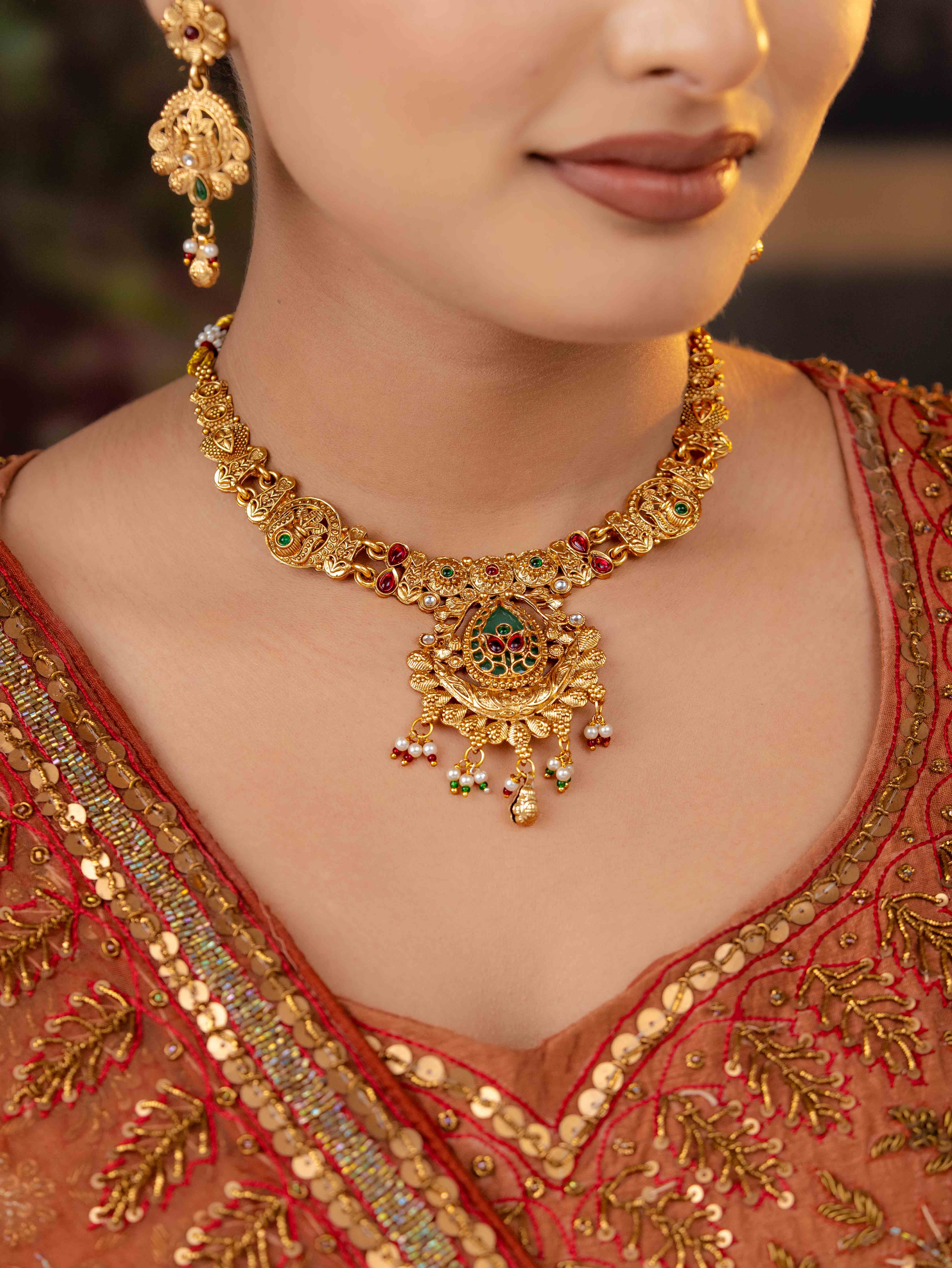 Mehervati Necklace Set
