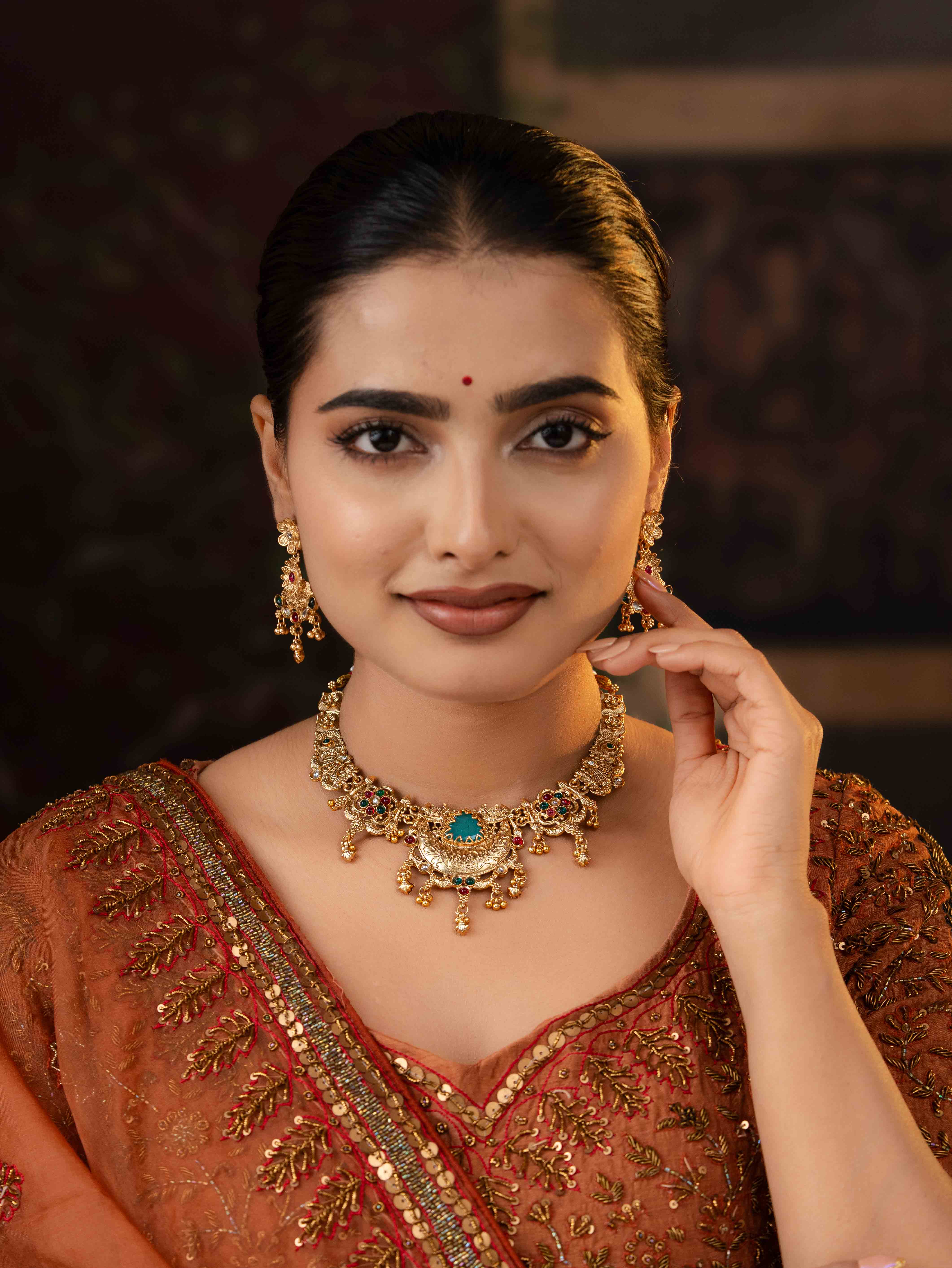 Chandraroop Necklace Set