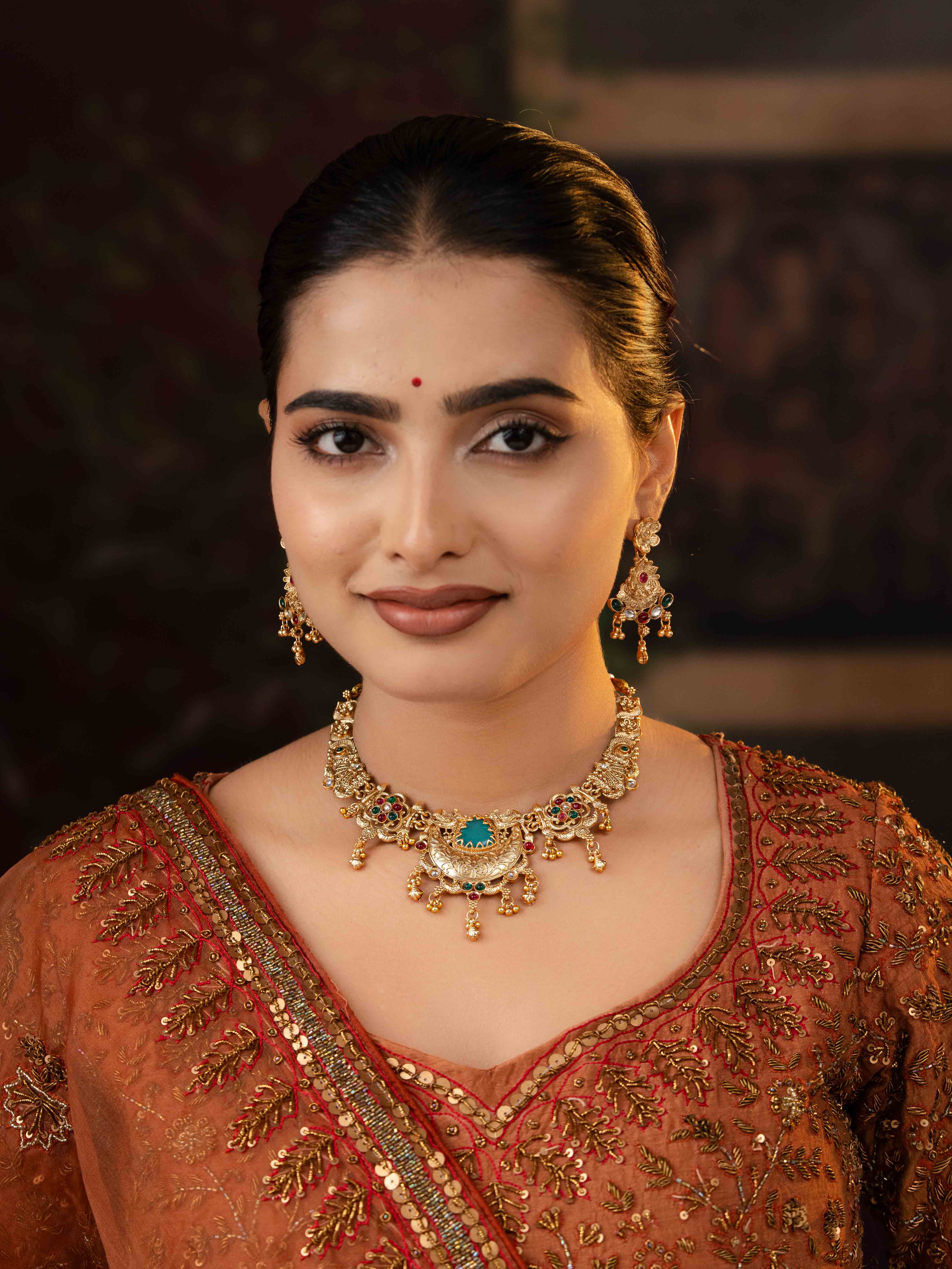 Chandraroop Necklace Set
