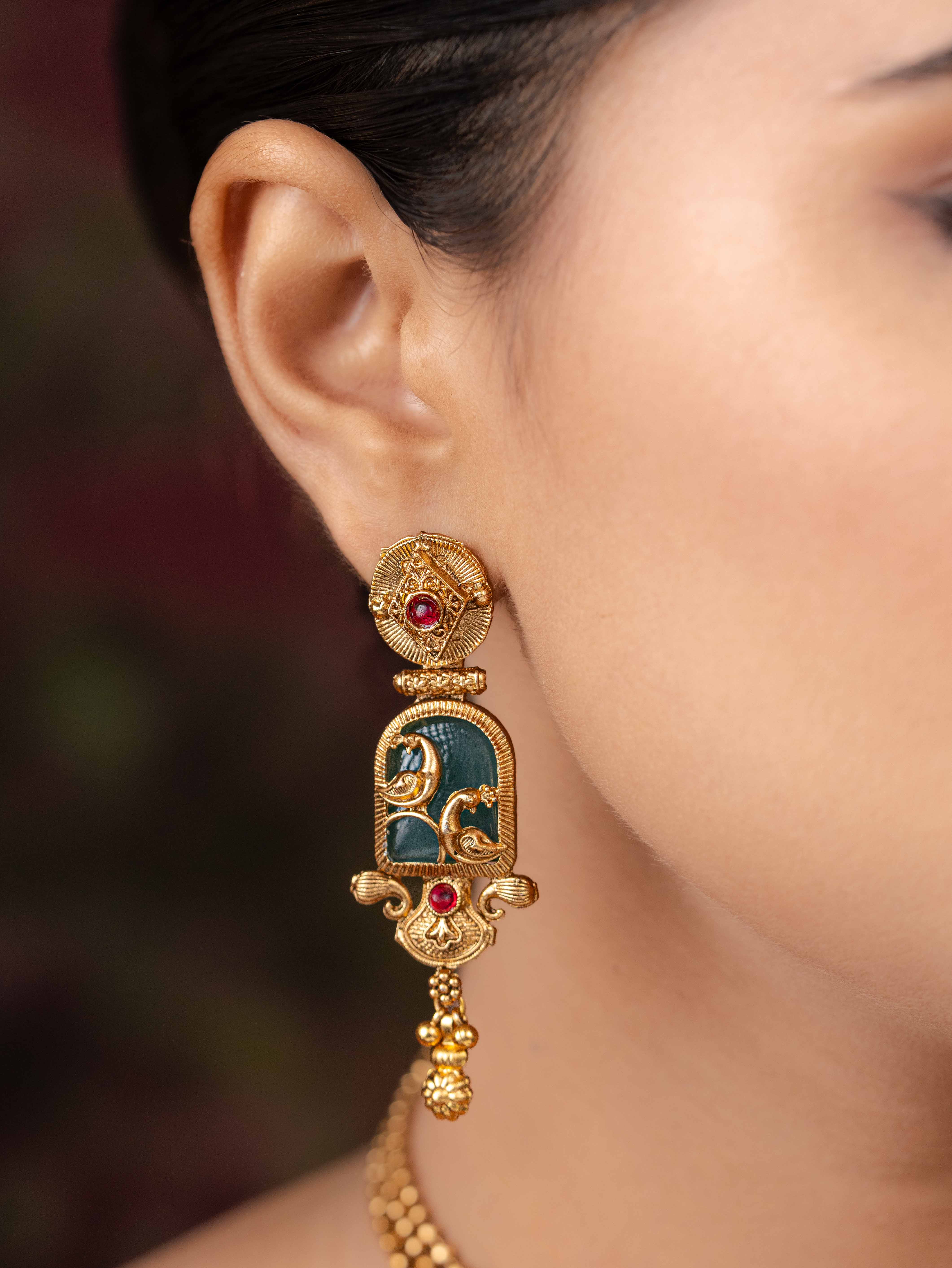 Divya necklace set