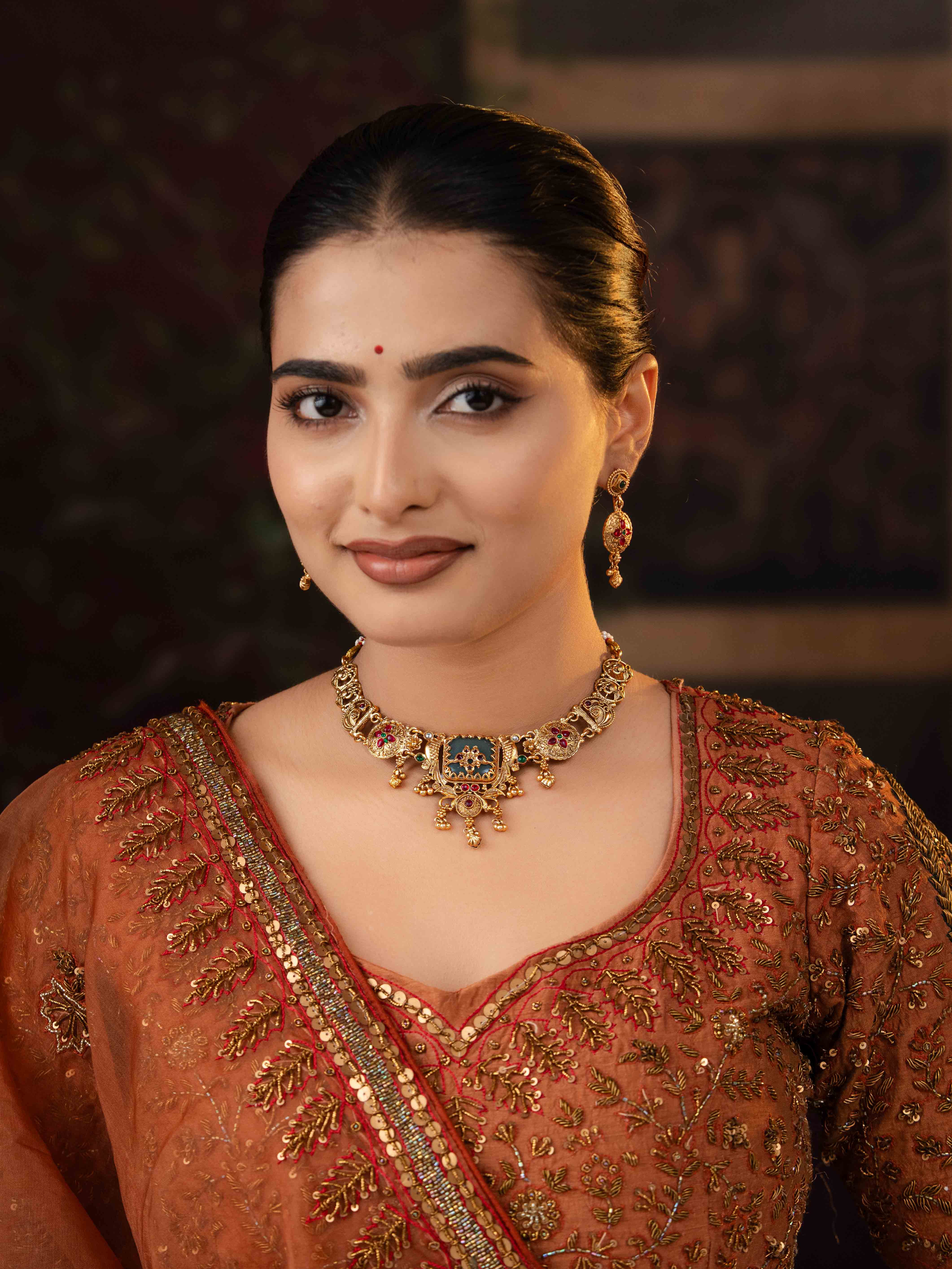 Brinaya Necklace Set