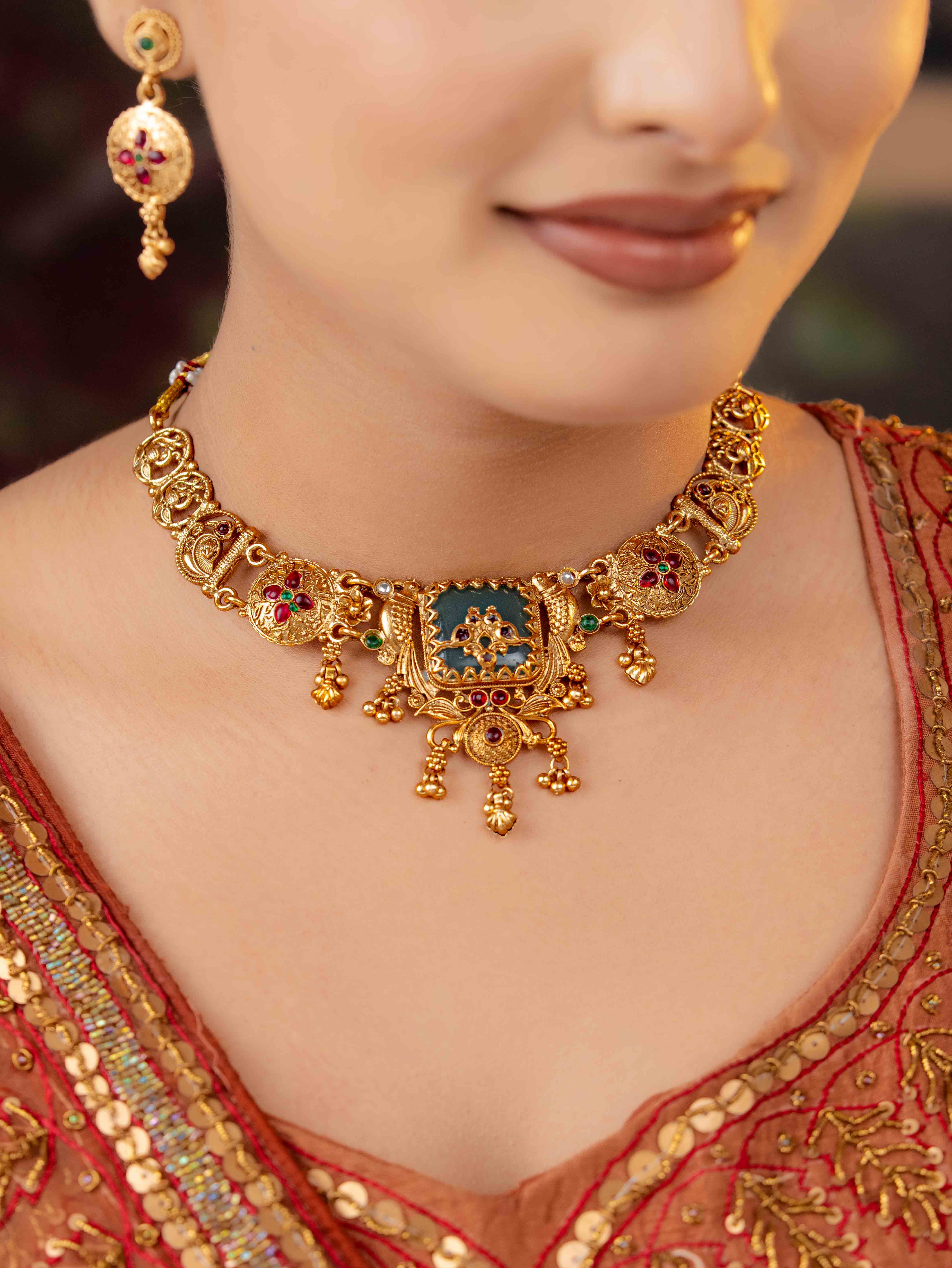 Brinaya Necklace Set