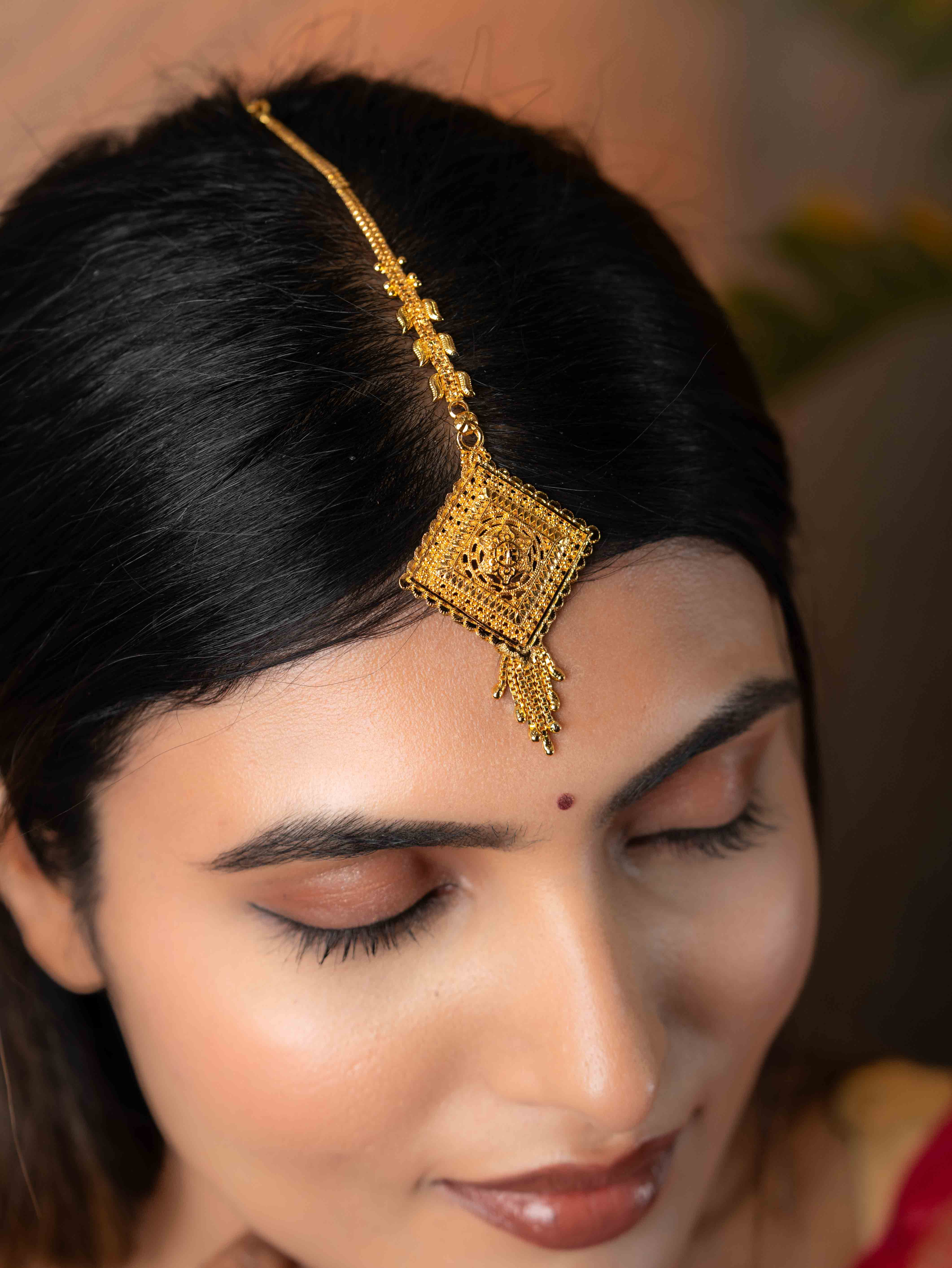 Saumya Maang Tikka