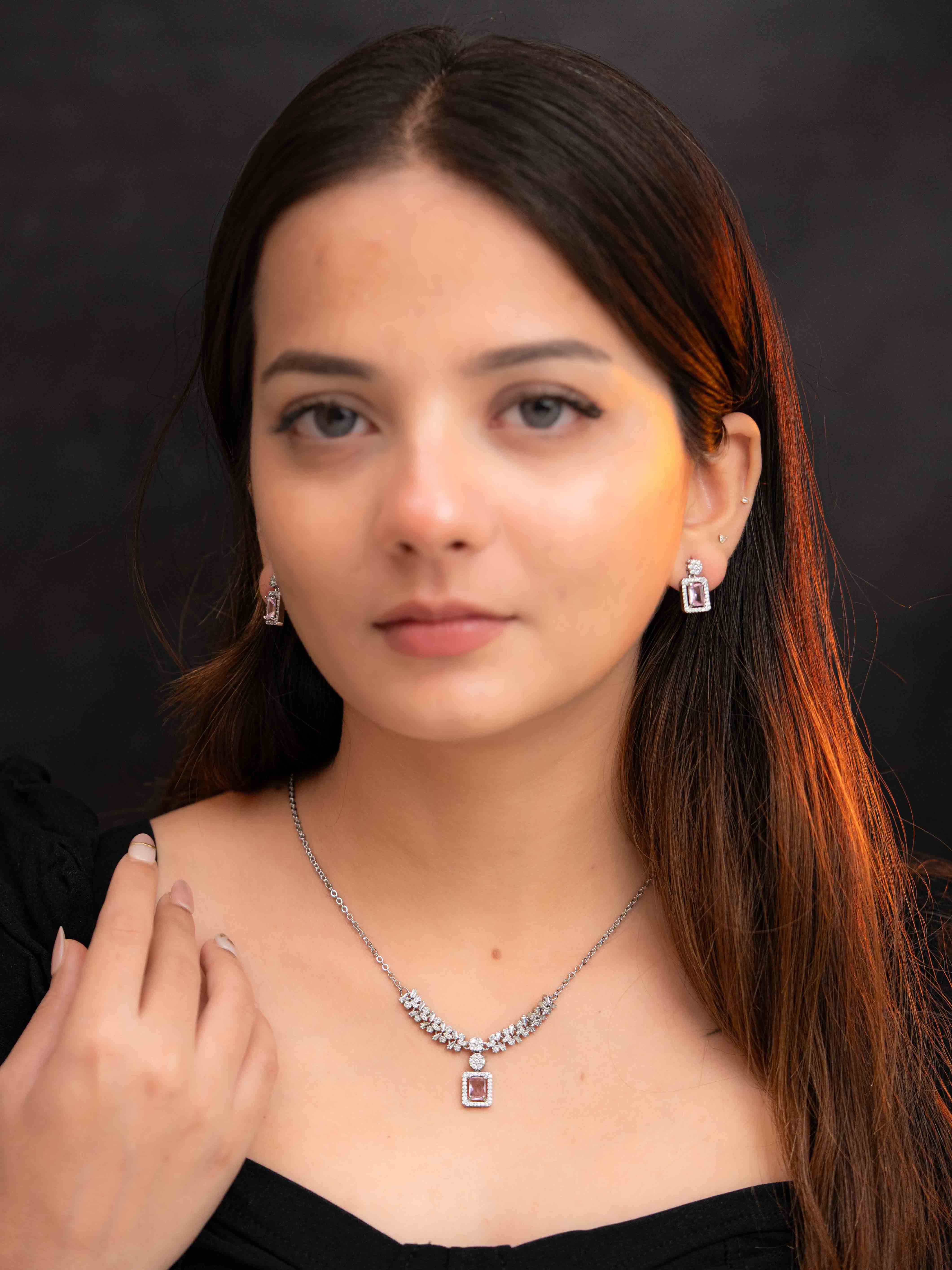 Nysa Silver Necklace Set