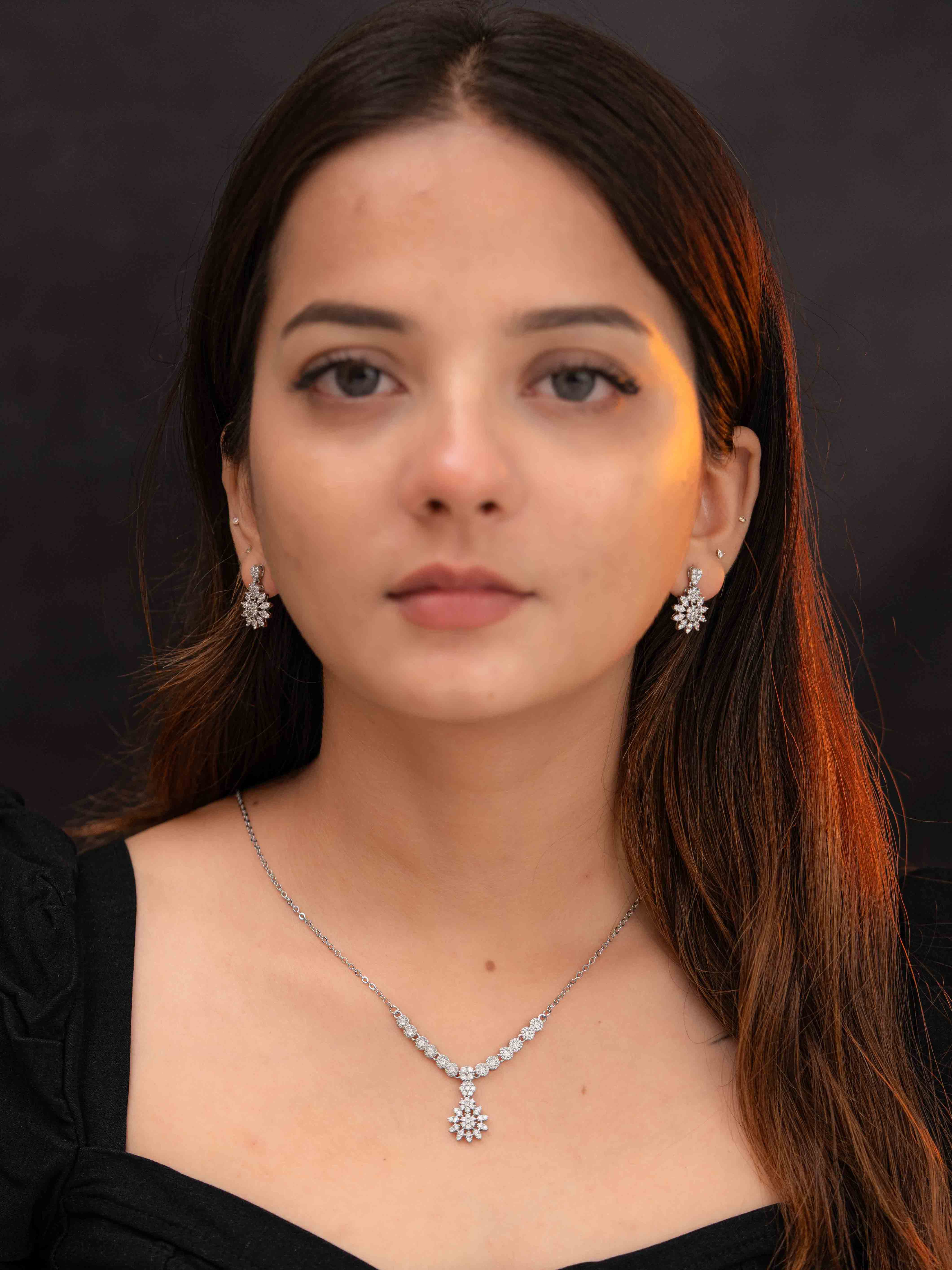 Grace Silver Necklace Set