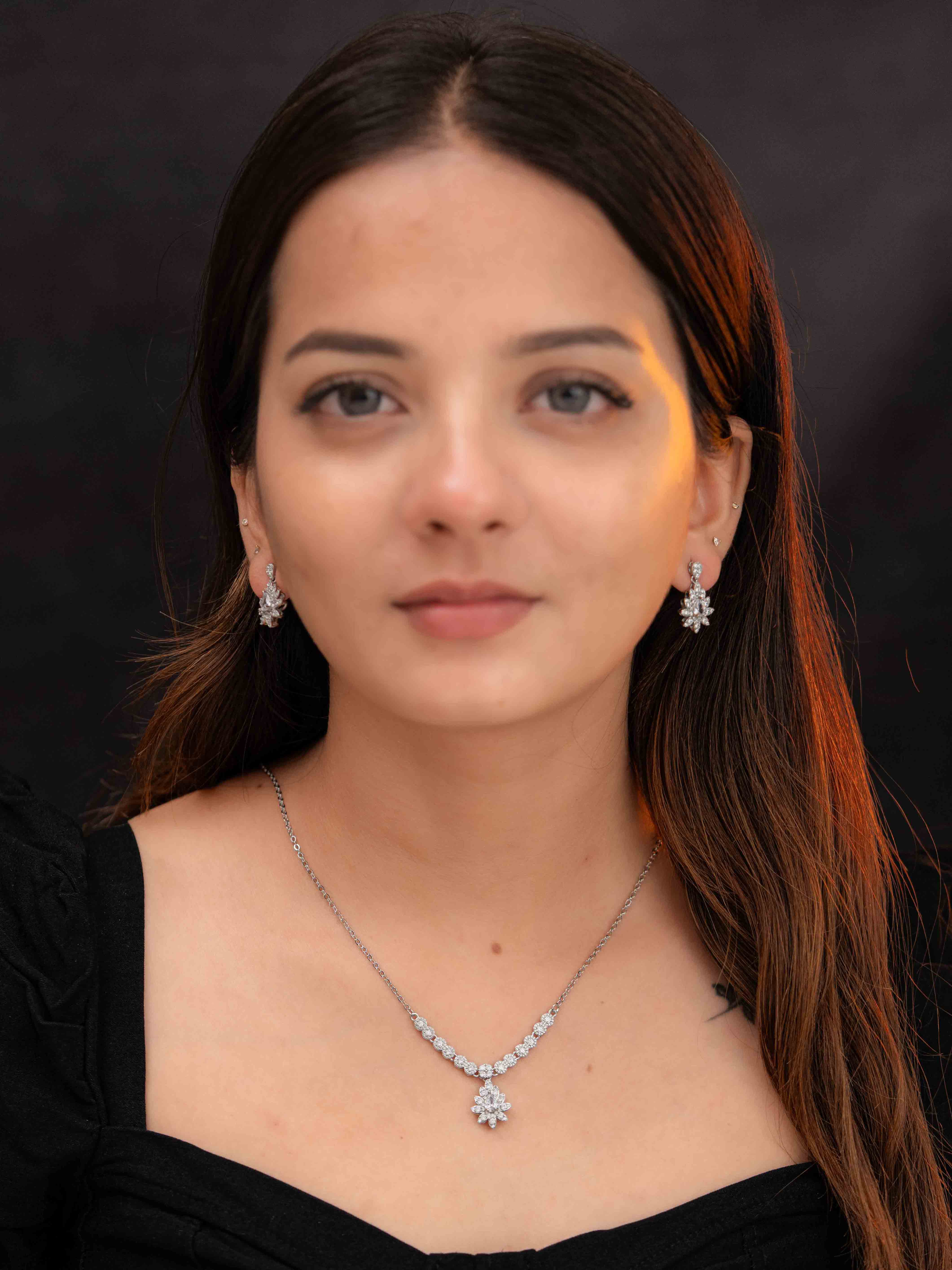 Kyra Silver Necklace Set