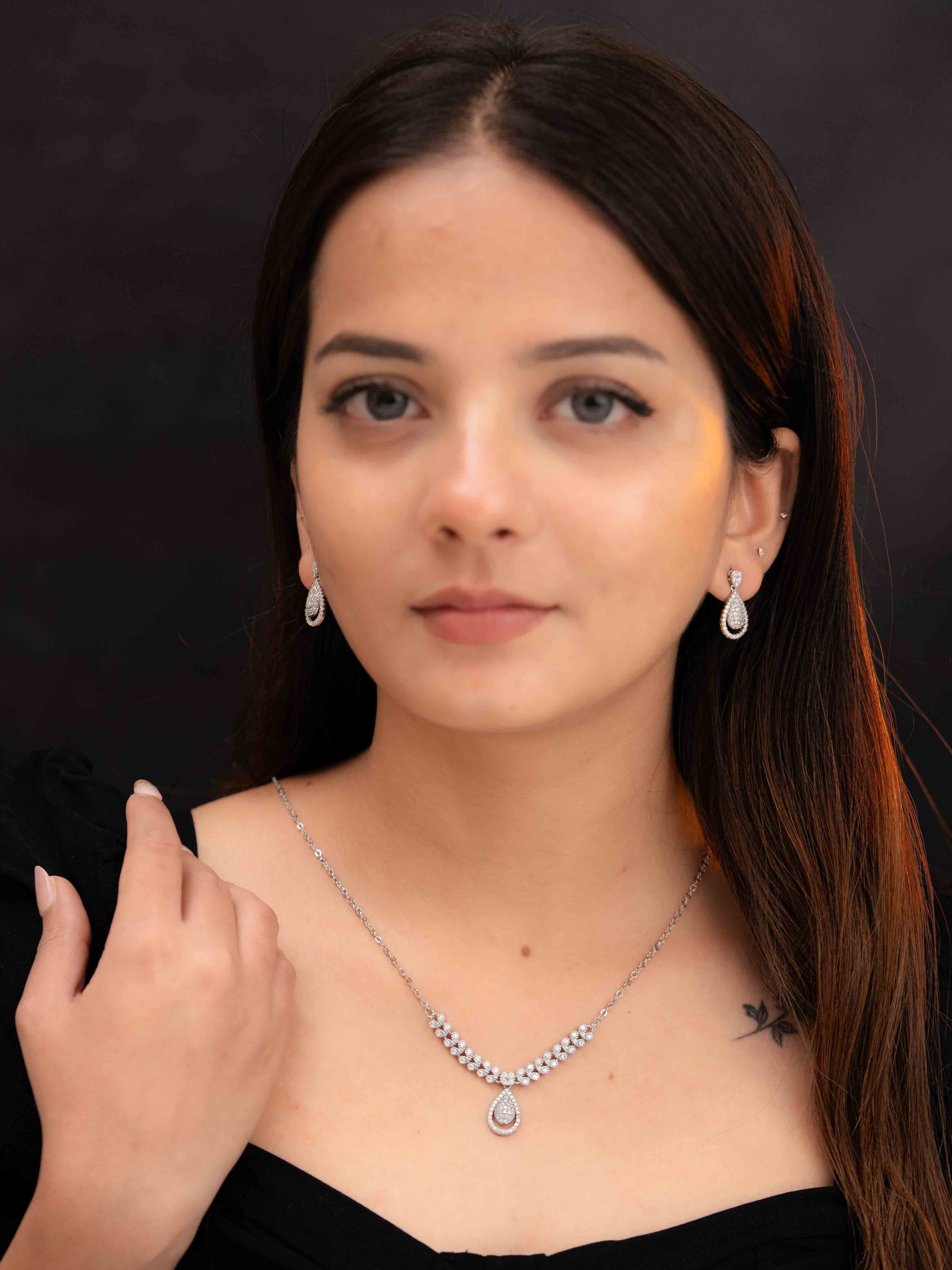 Maya Silver Necklace Set