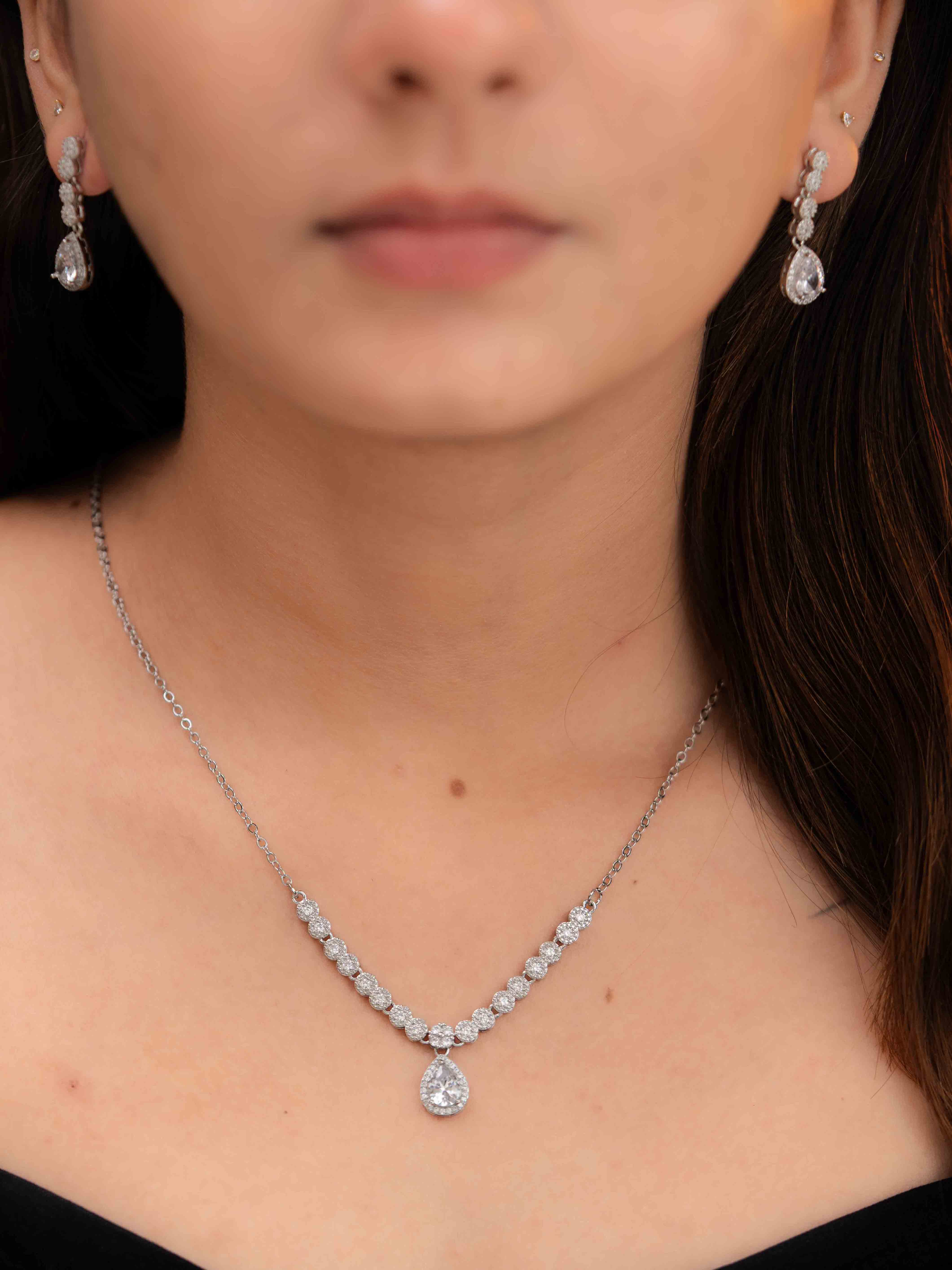 Lumi Silver Necklace Set