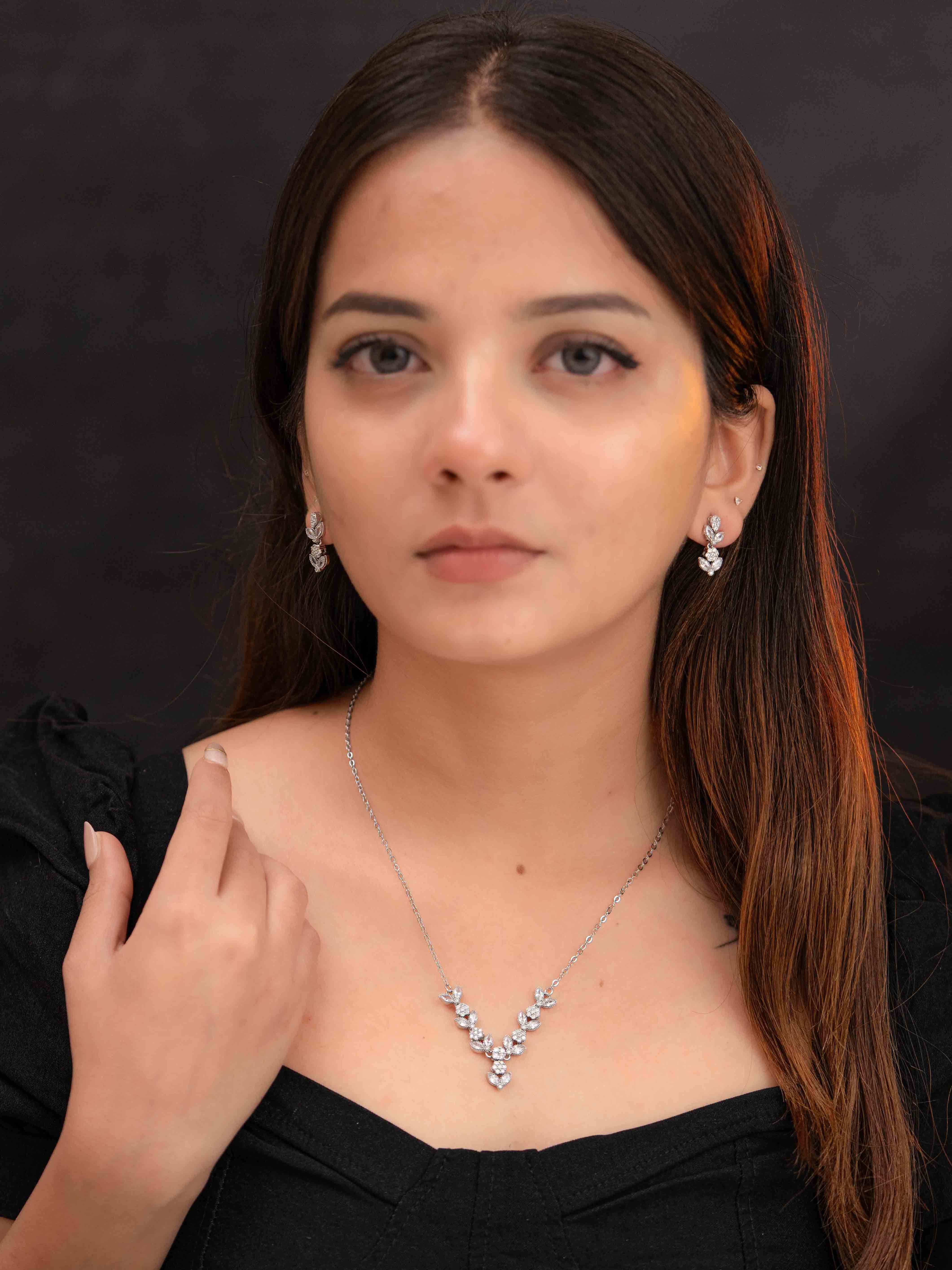 Taruni Silver Necklace Set