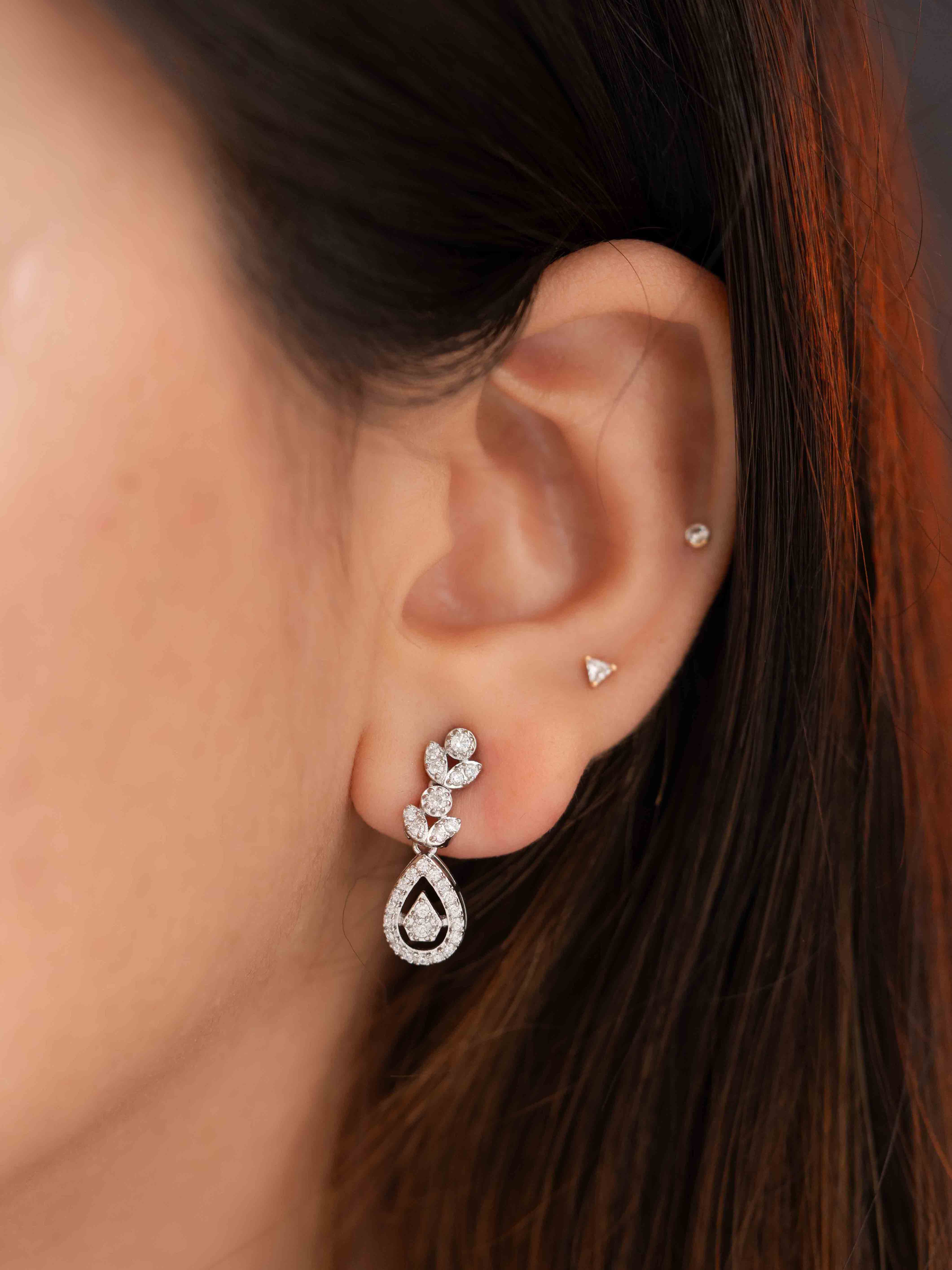 Ishita Silver Necklace Set