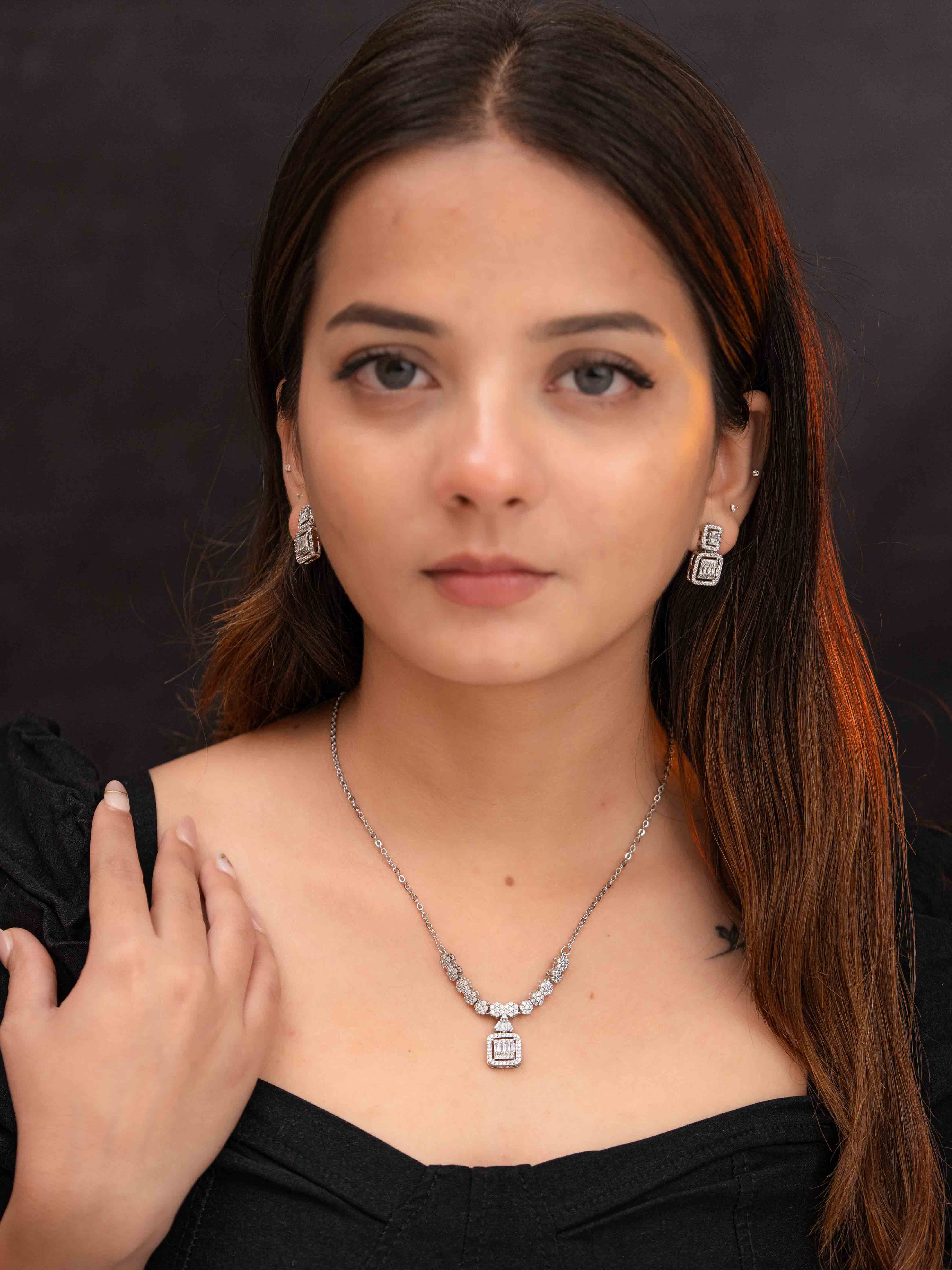 Urvi Silver Necklace Set