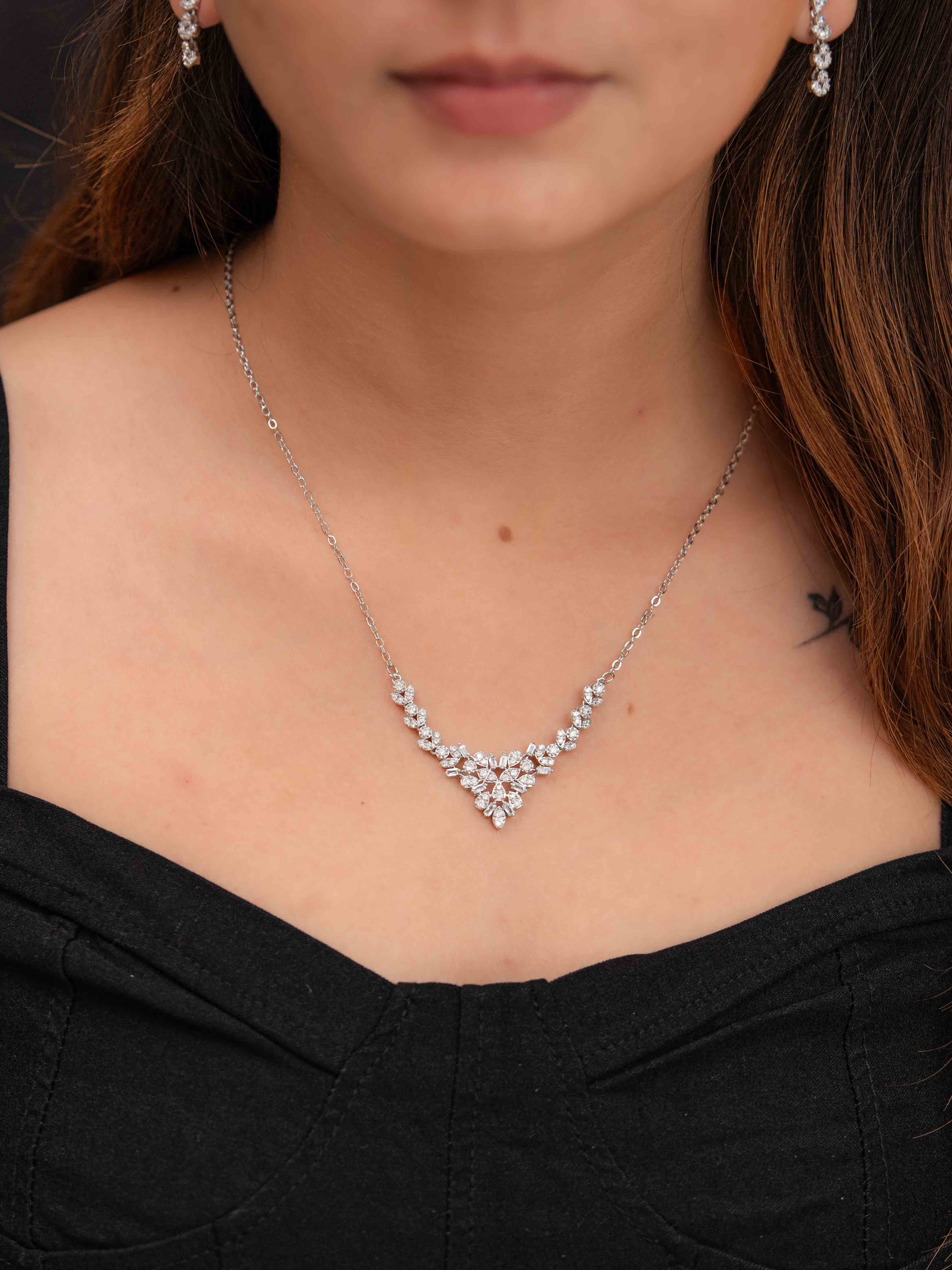 Ishani Silver Necklace Set