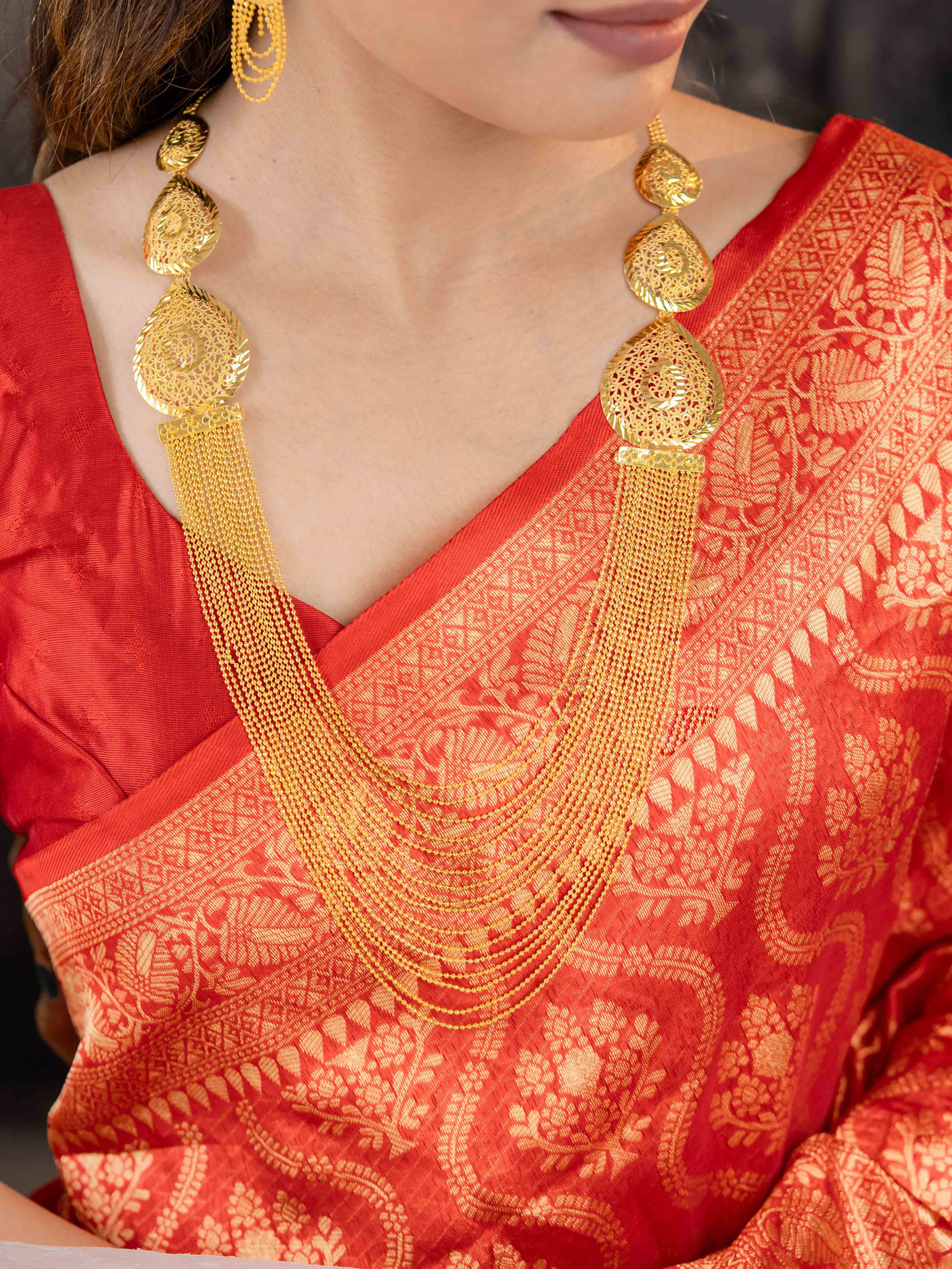 Mitali Long gold necklace set