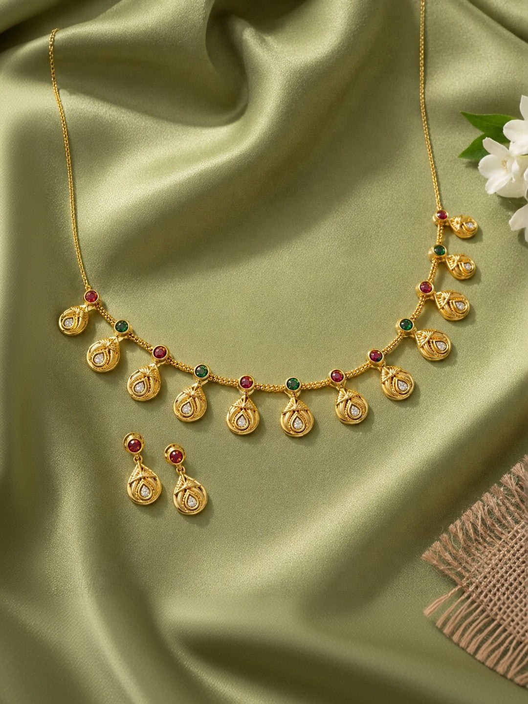 Kanika Necklace Set