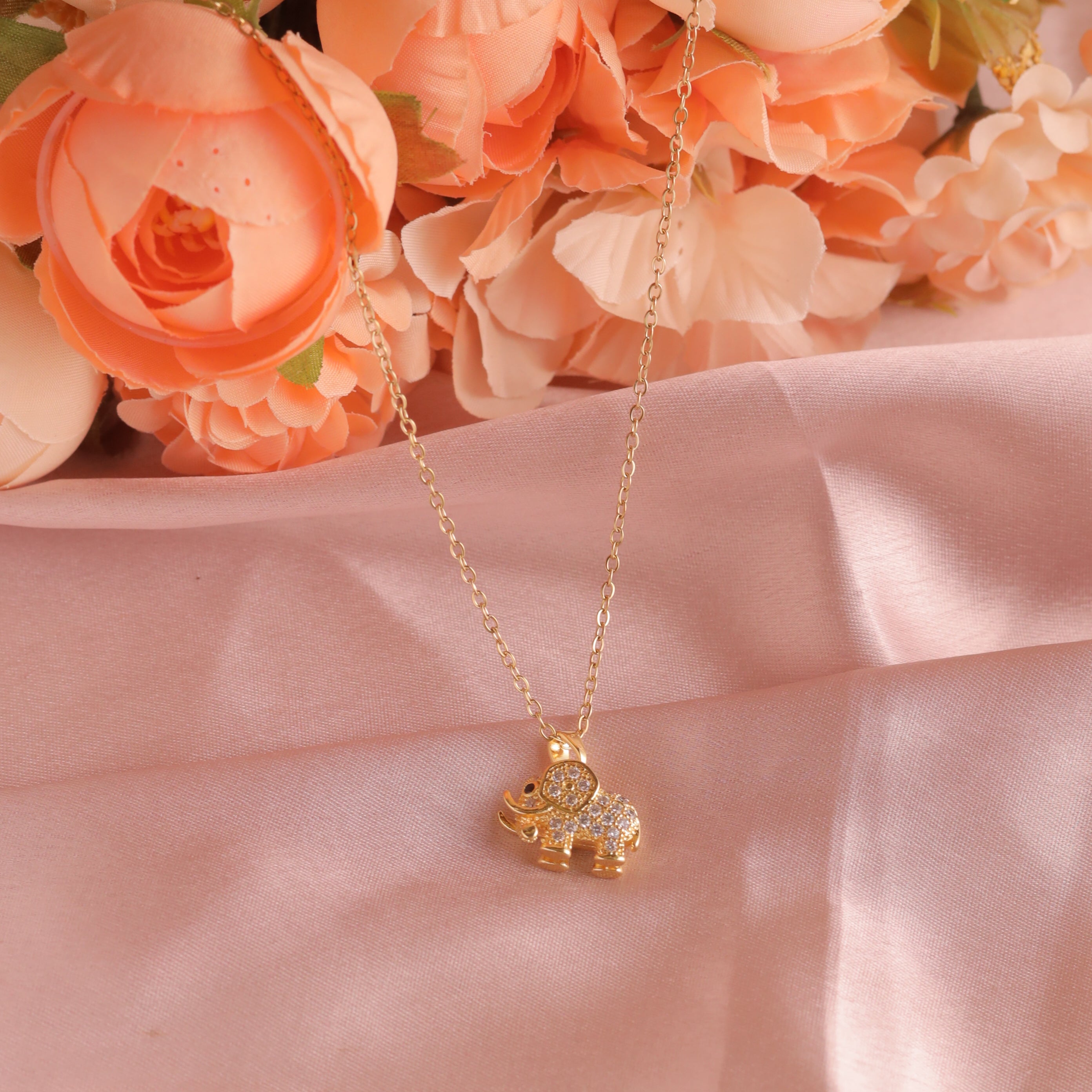 Gold Sapphire Necklace
