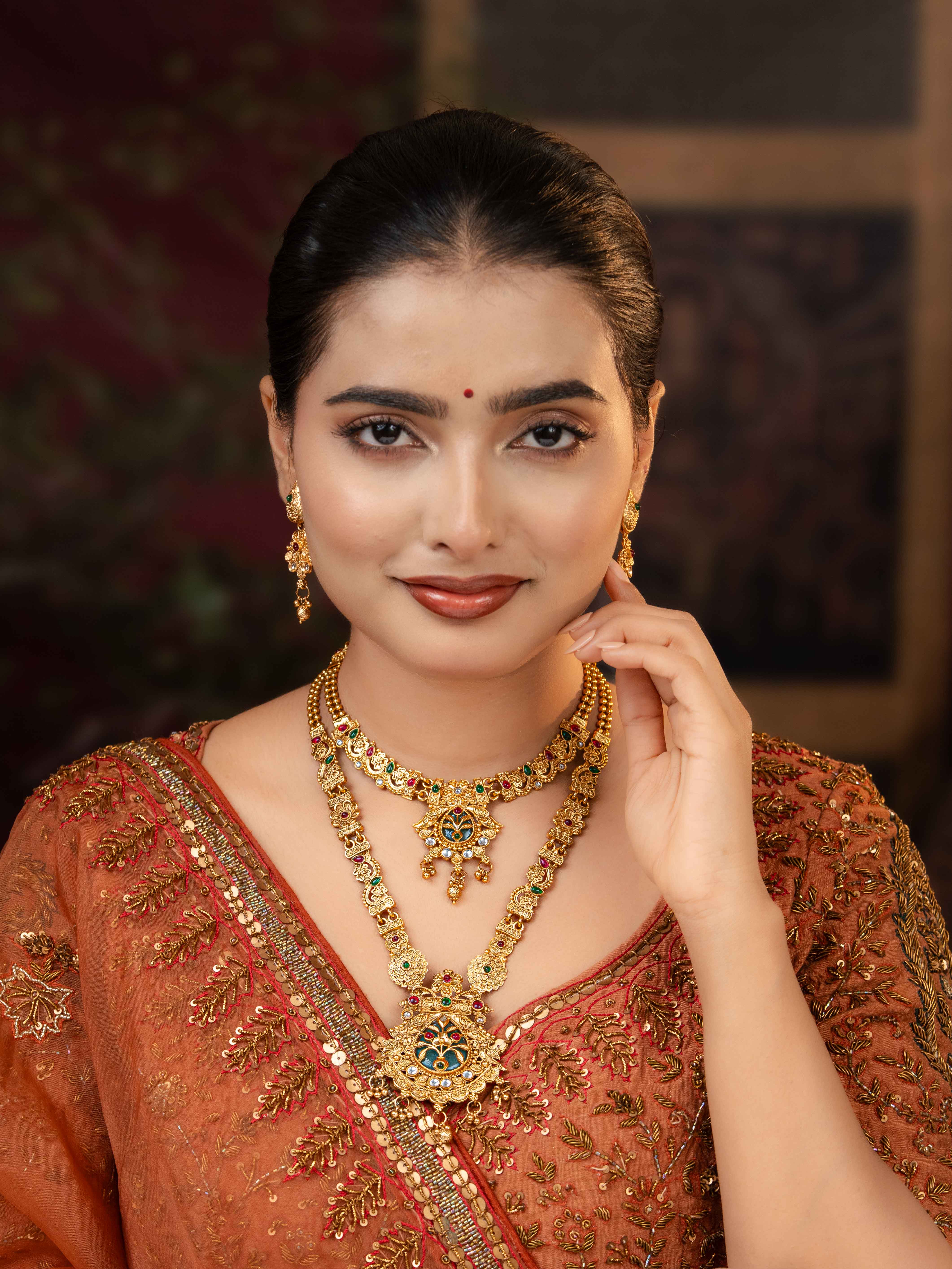 Inara Necklace Set