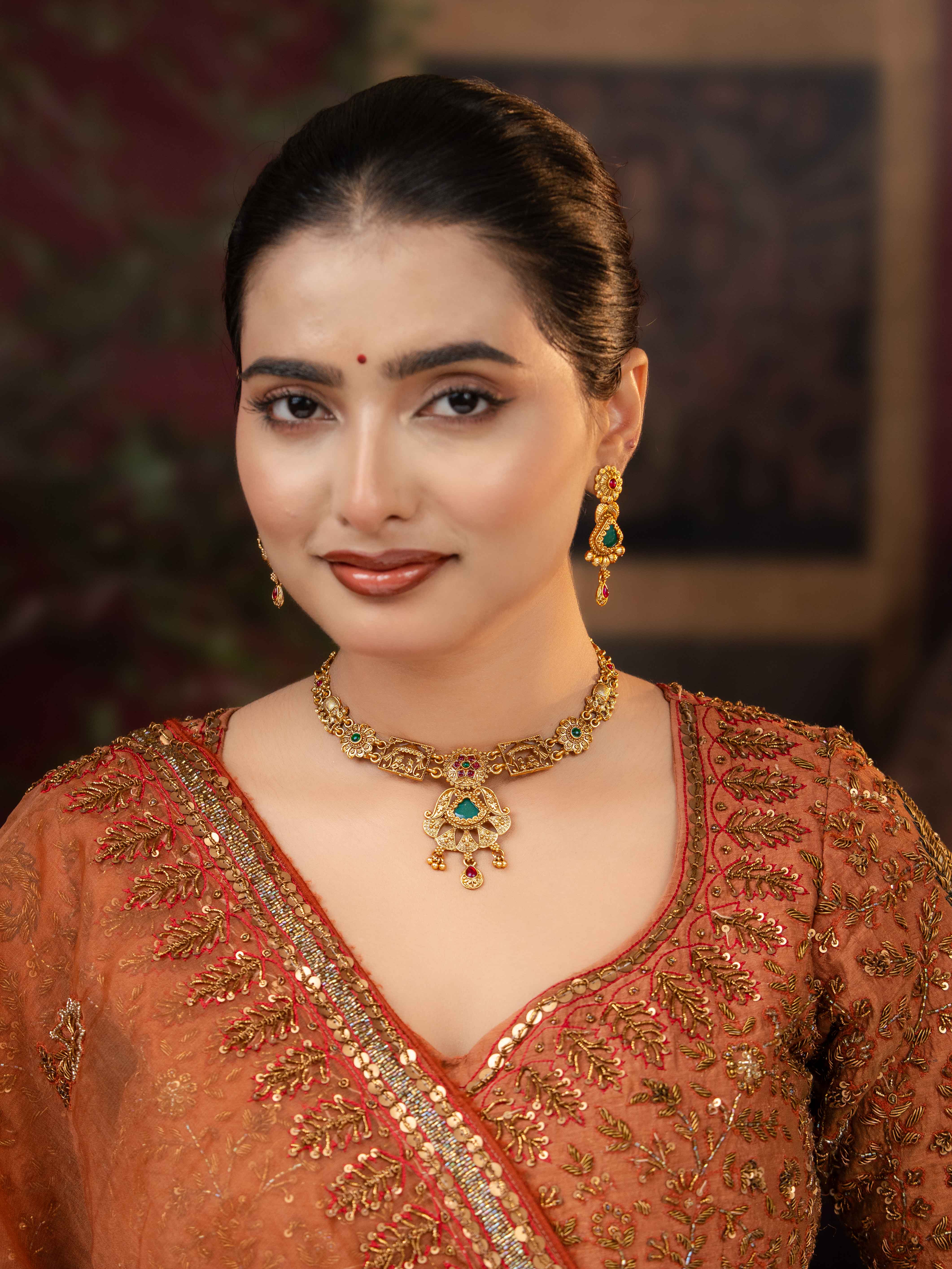 Ridhanya Necklace Set