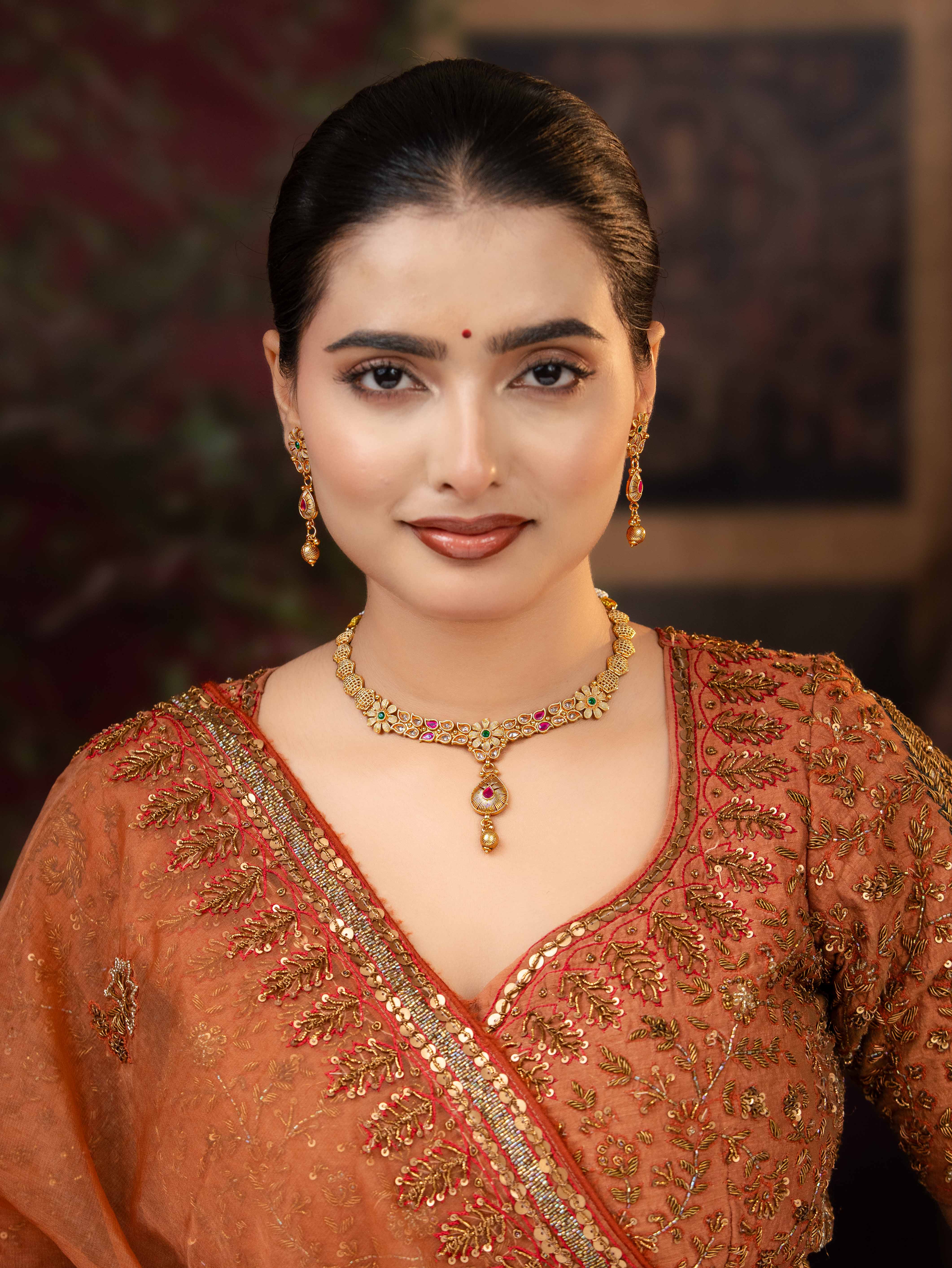 Eshwari Necklace Set