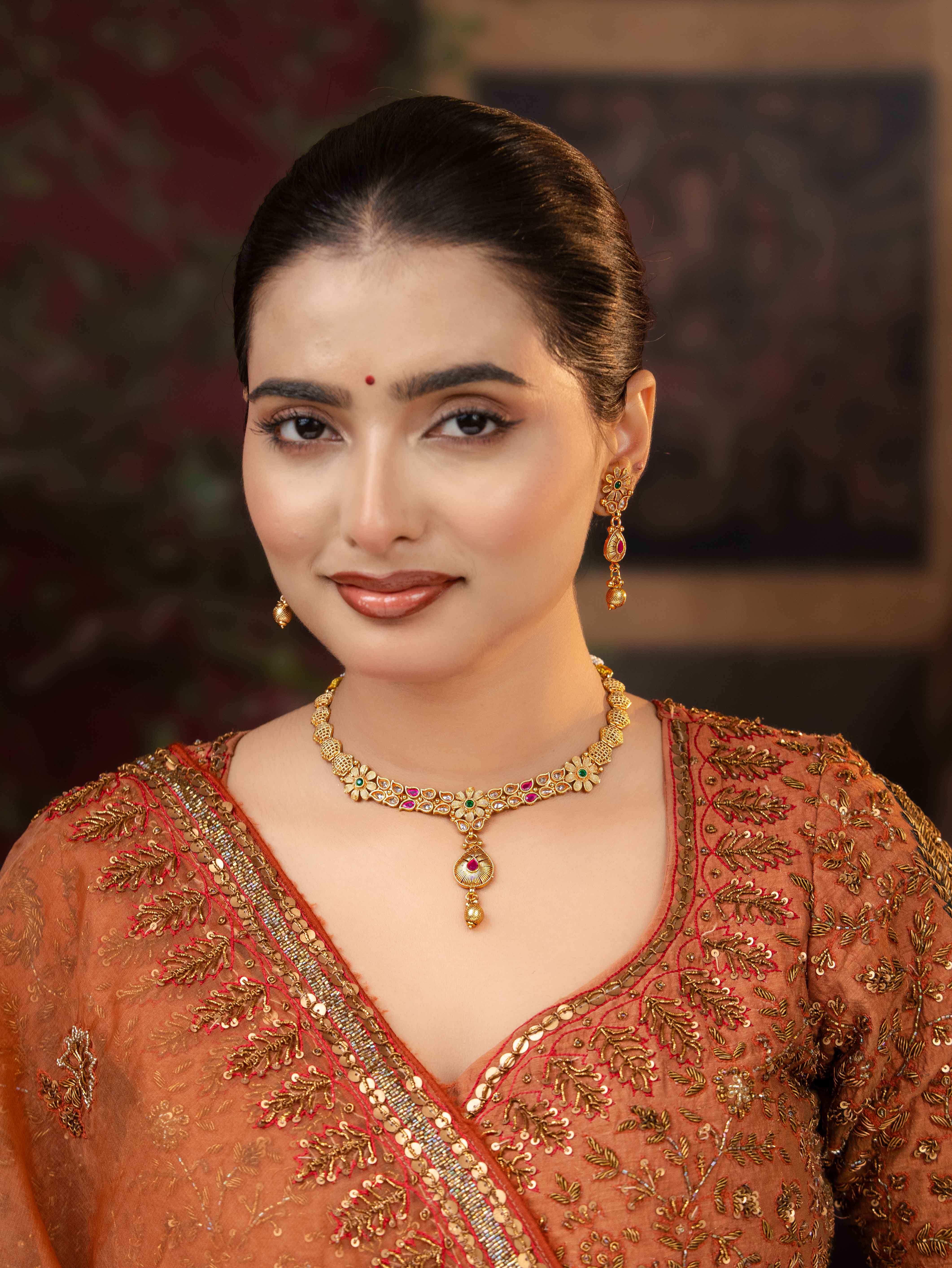 Eshwari Necklace Set
