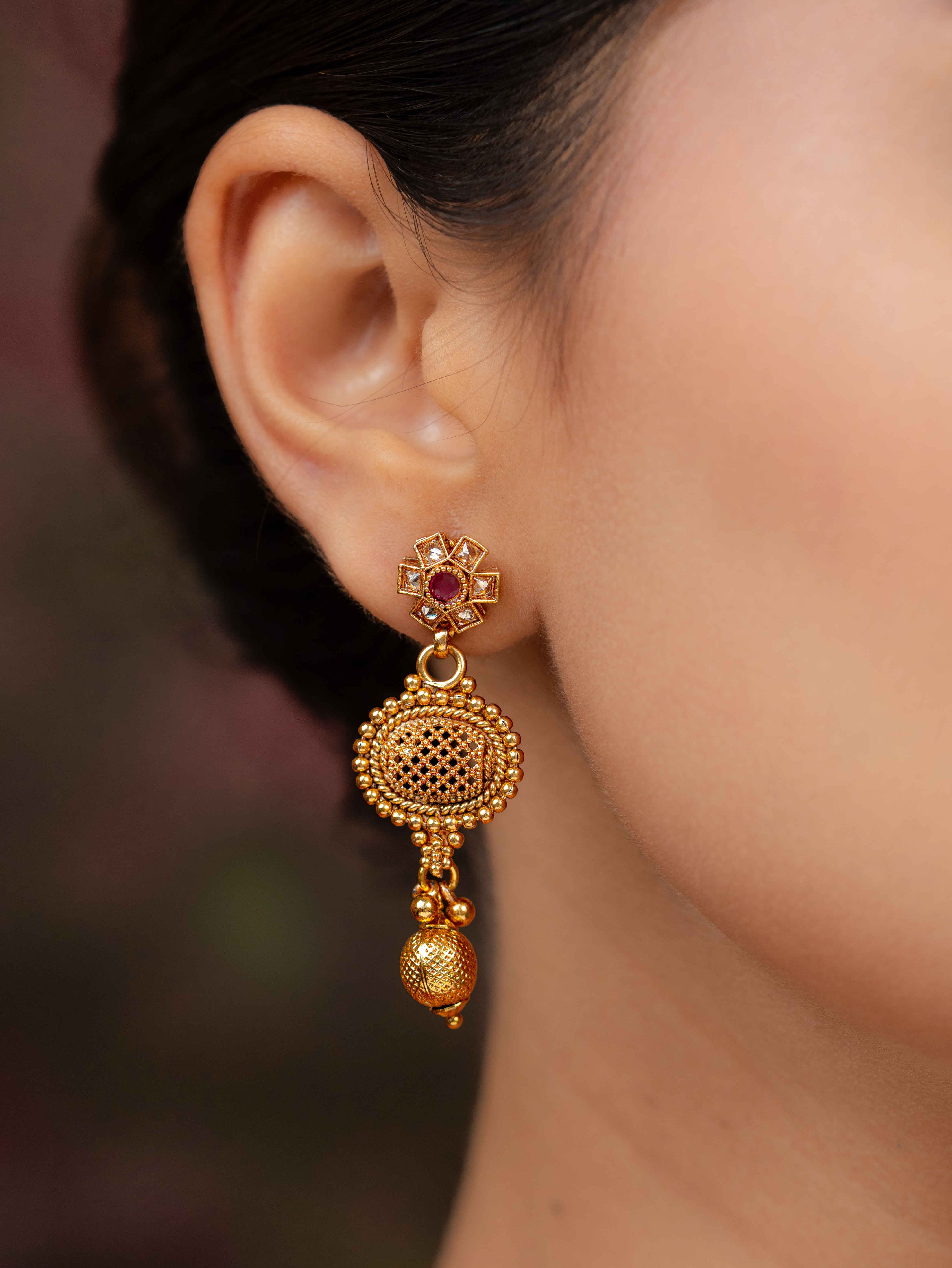Ojaswini Necklace Set