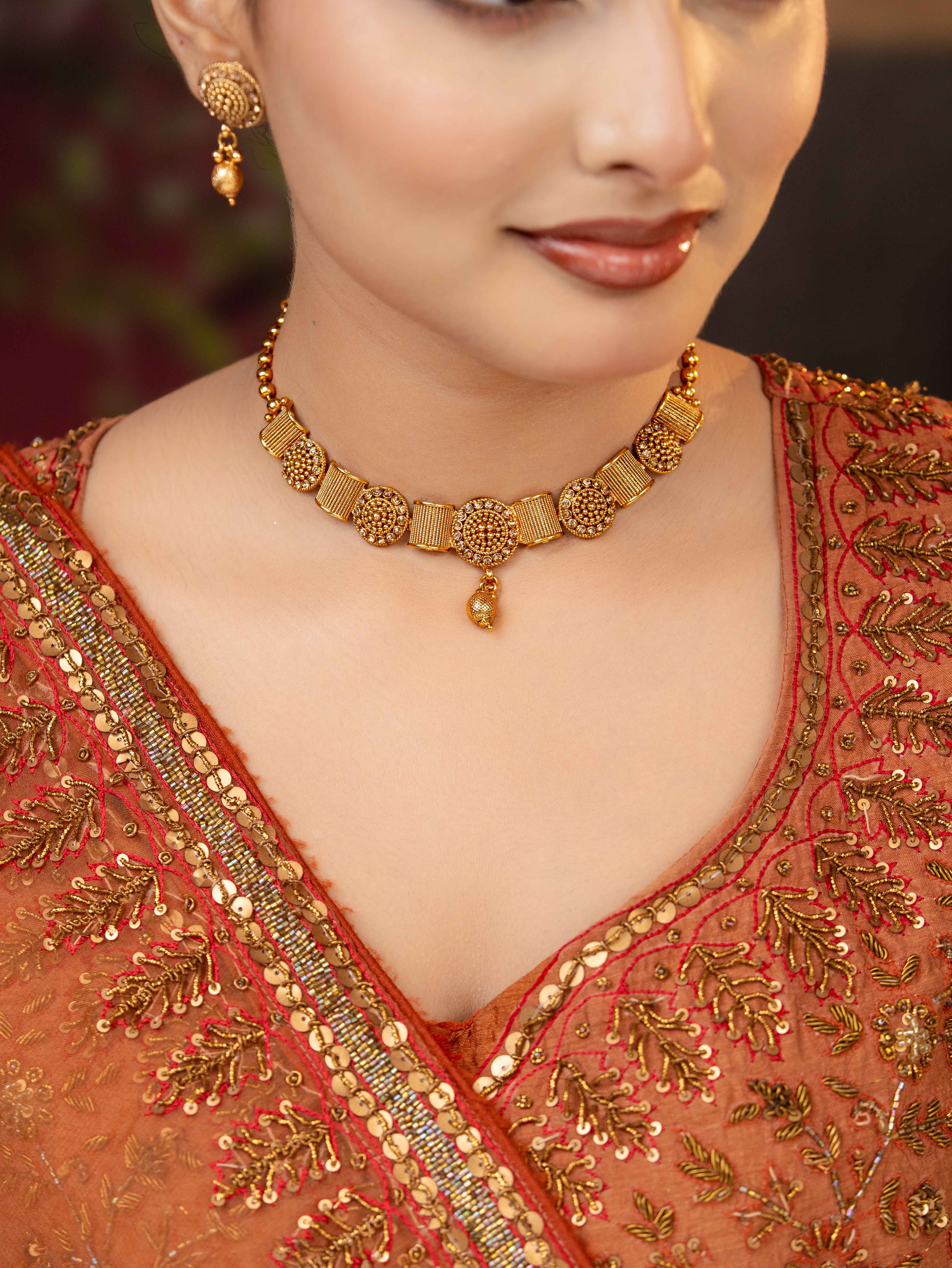 Jivika Necklace Set