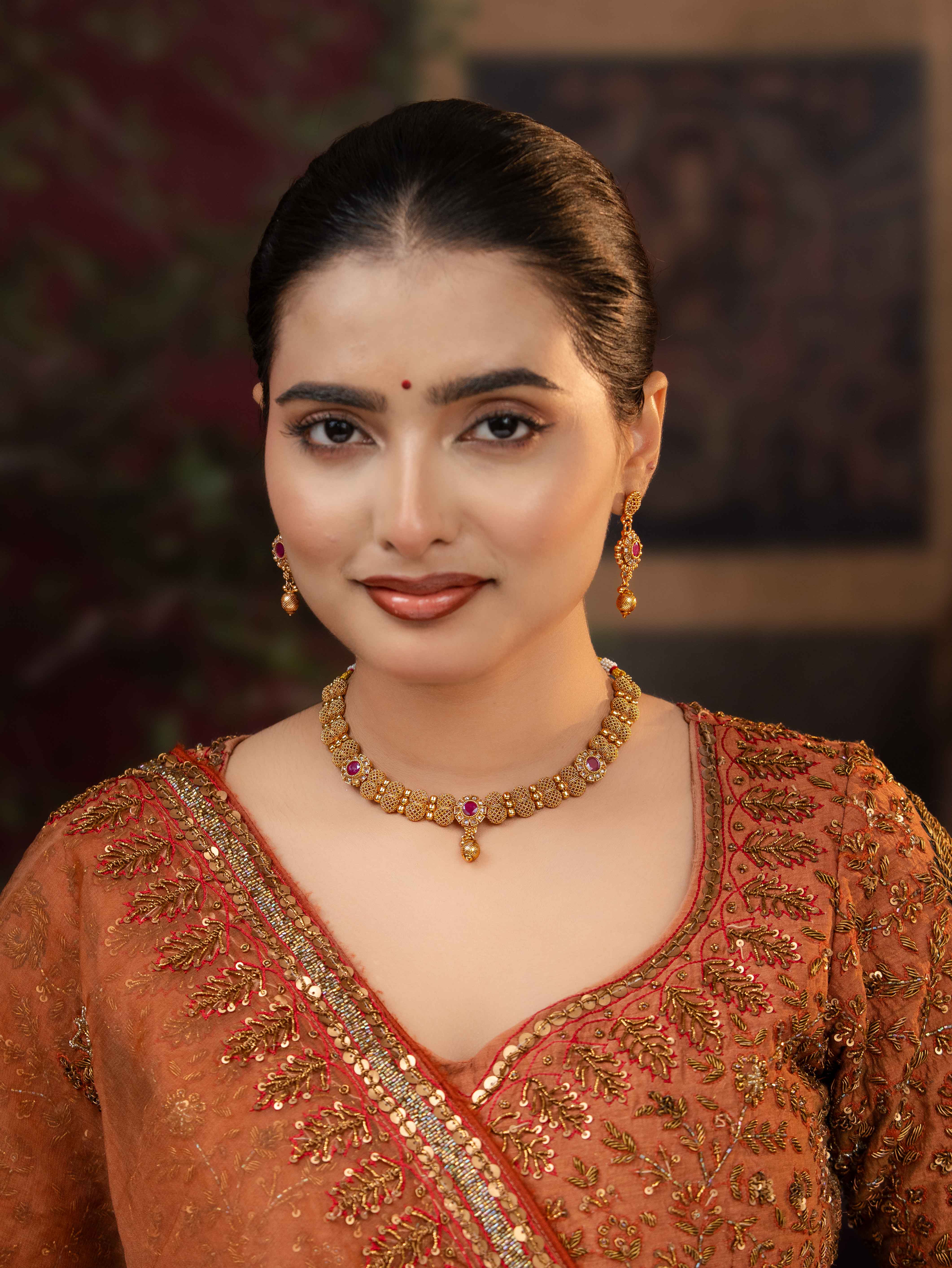 Falguni Necklace Set