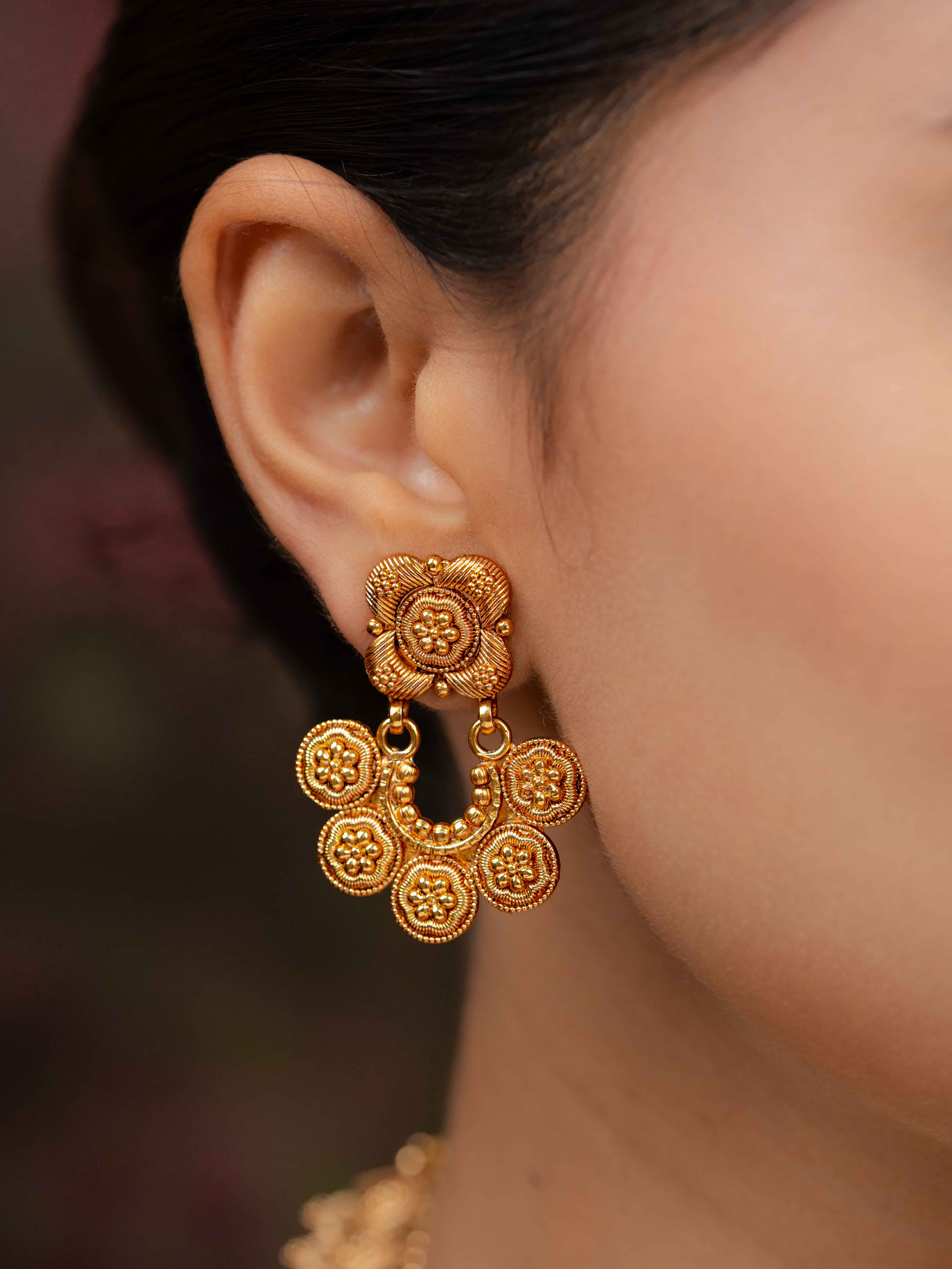 Aaradhya Necklace Set