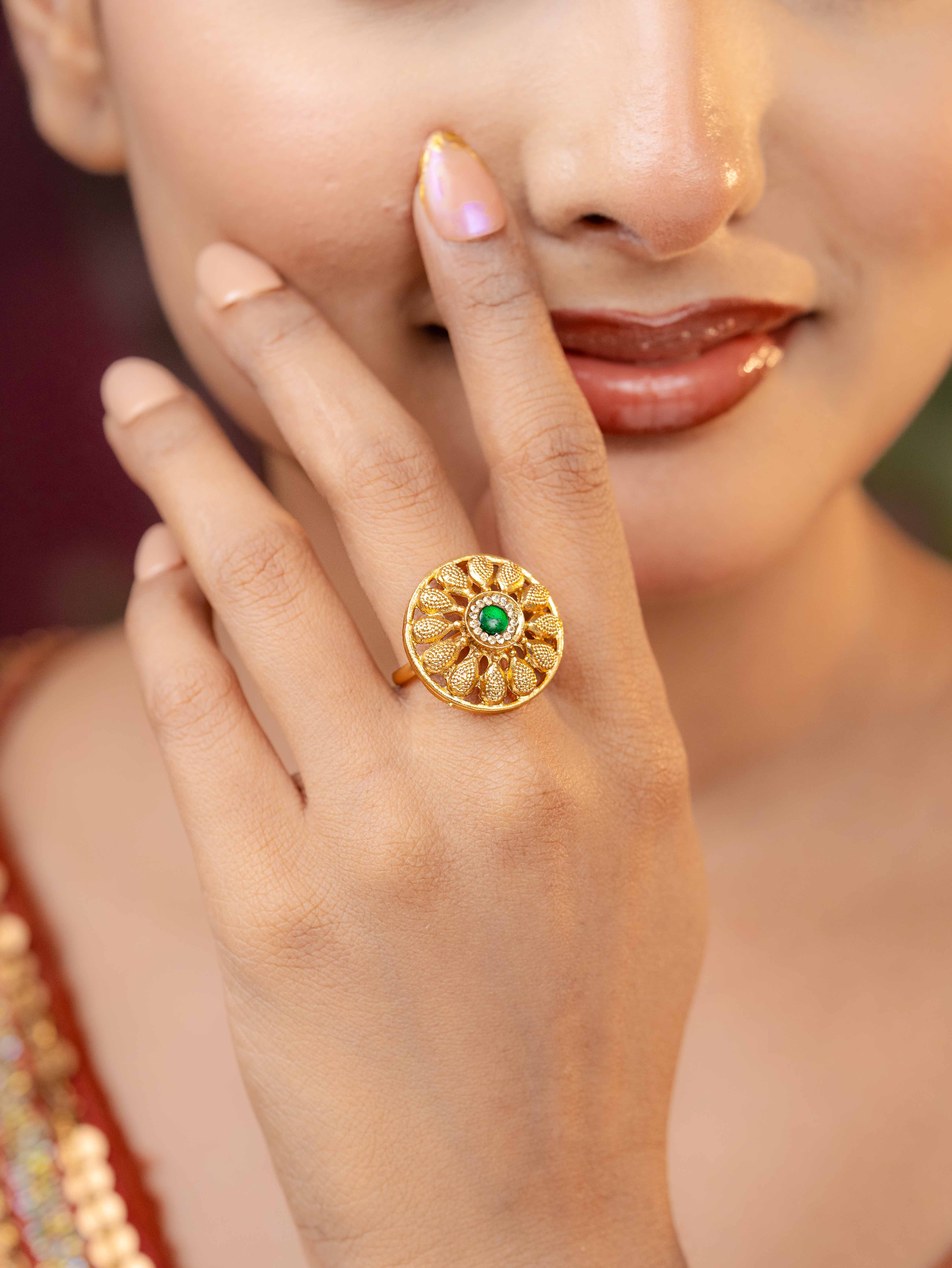 Eira Adjustable Ring