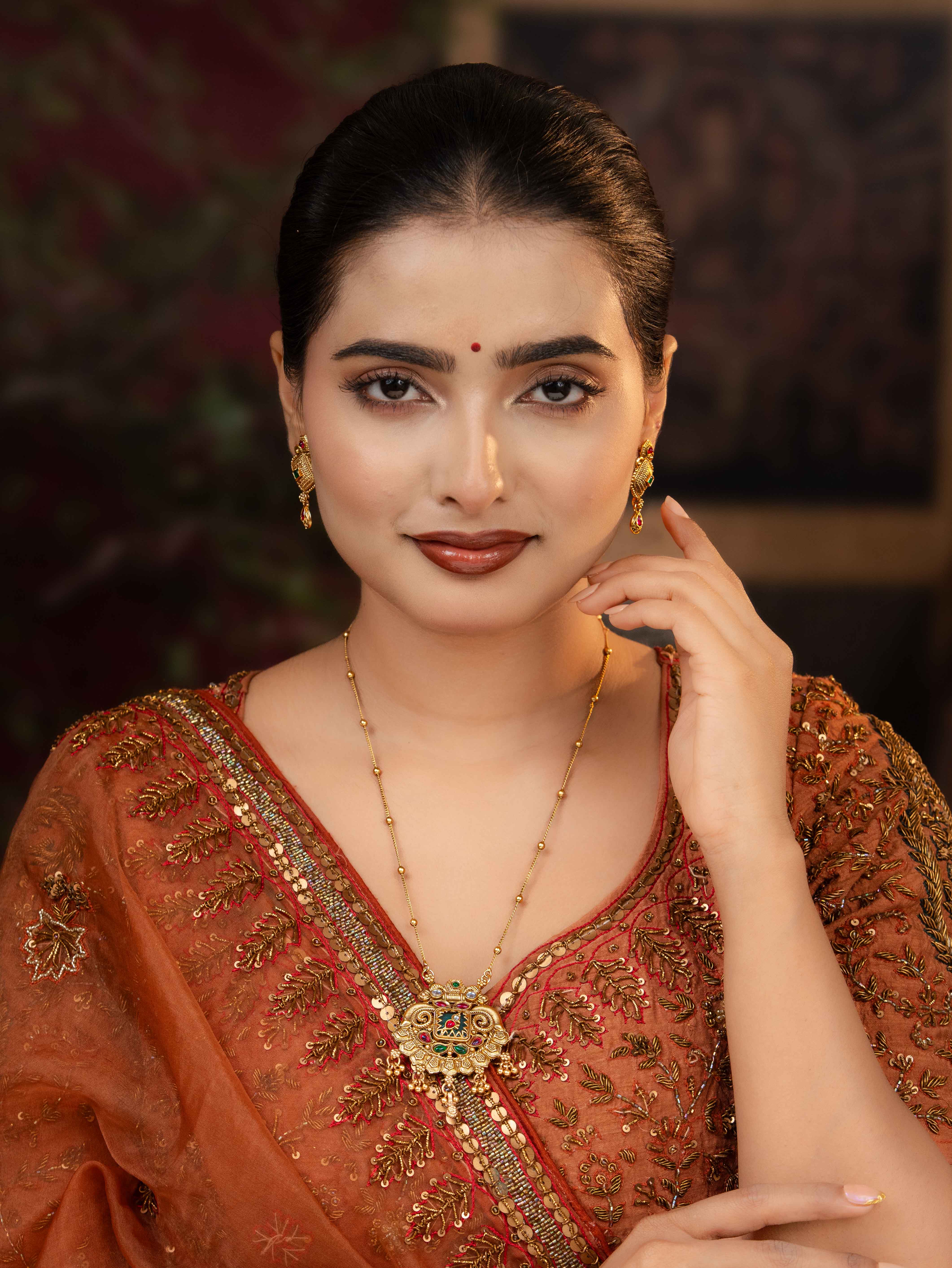 Urvika Necklace Set