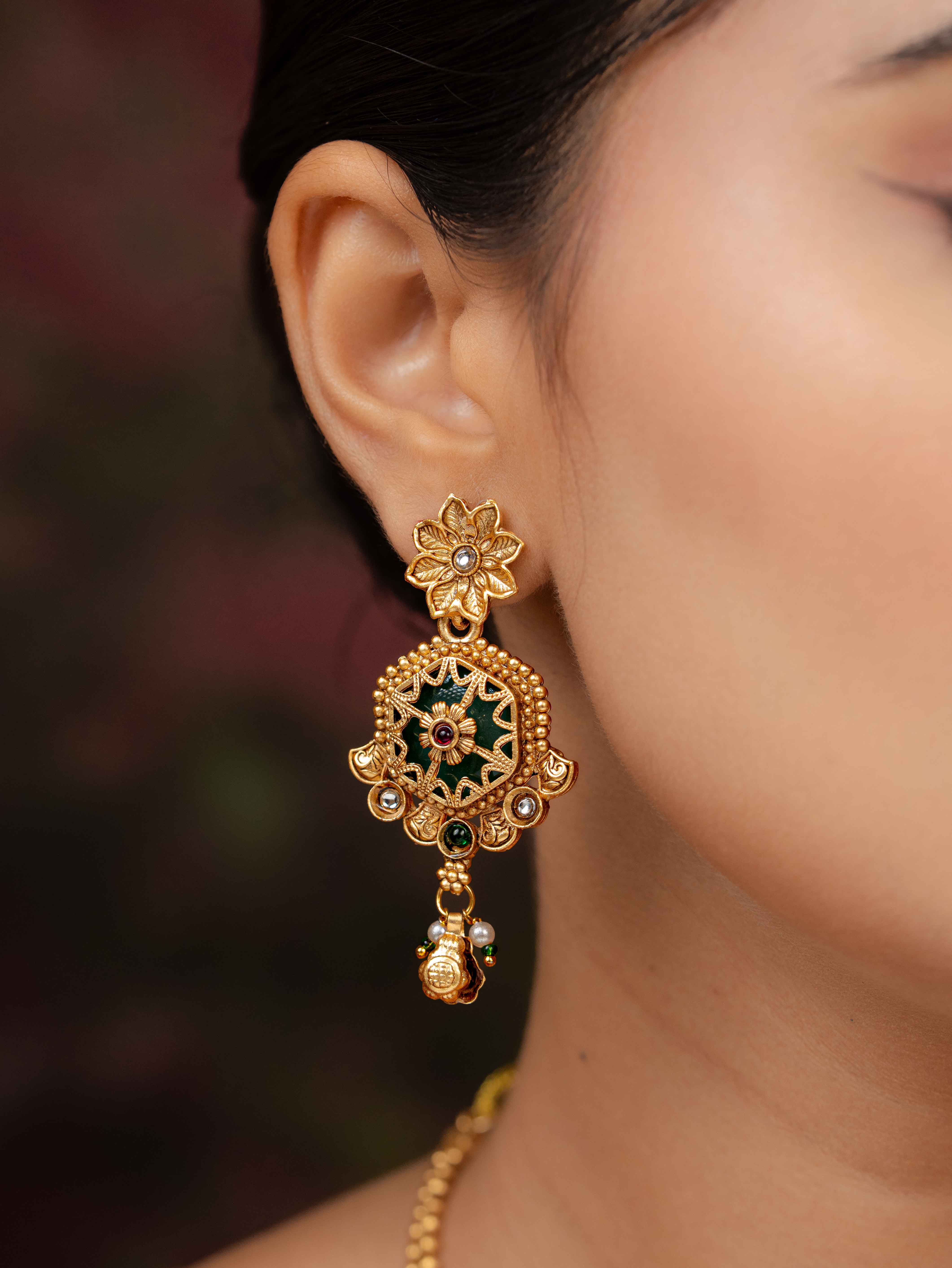 Mehrunisa Necklace Set