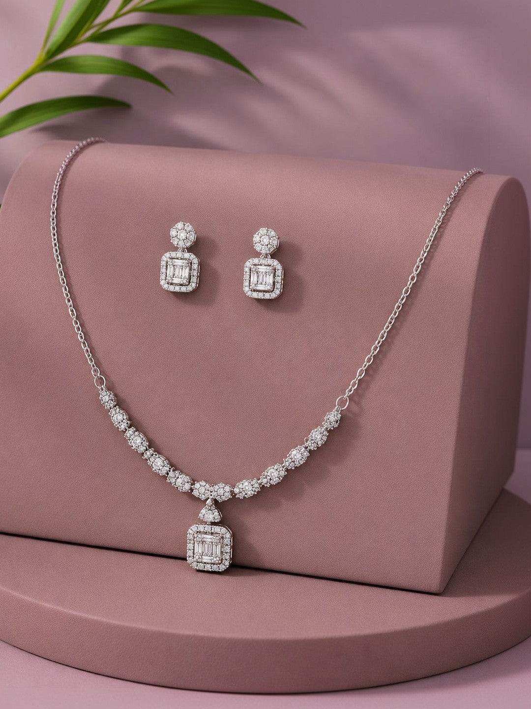 Urvi Silver Necklace Set