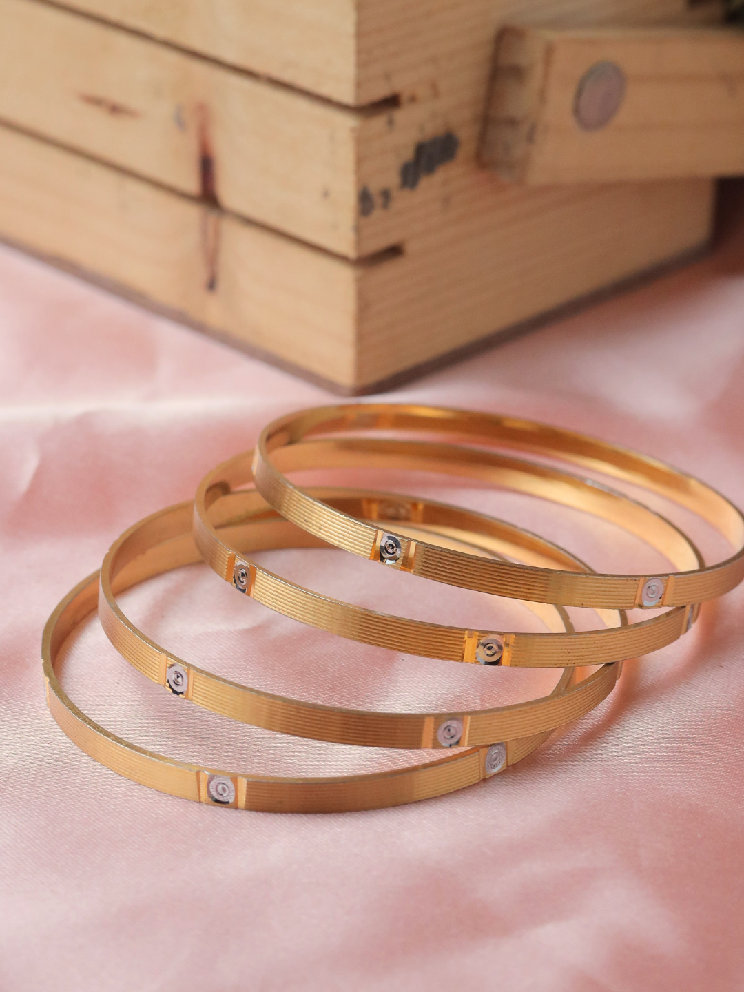 Ayesha Bangle. (Set of 4)