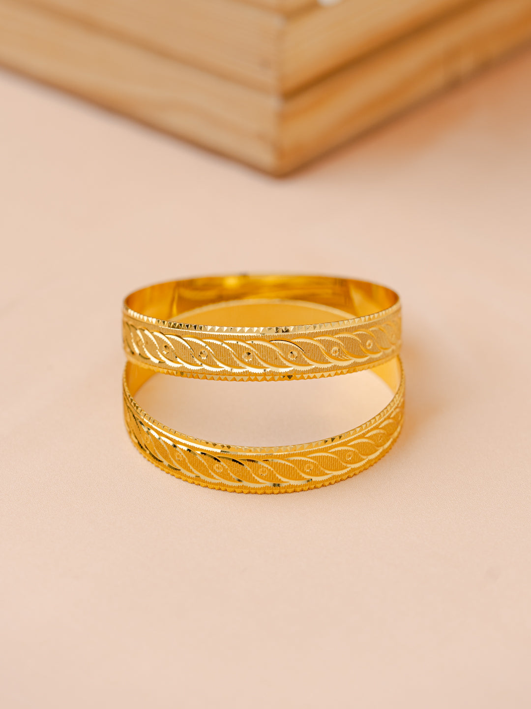 Aradhna Bangle. ( Set of 2 )