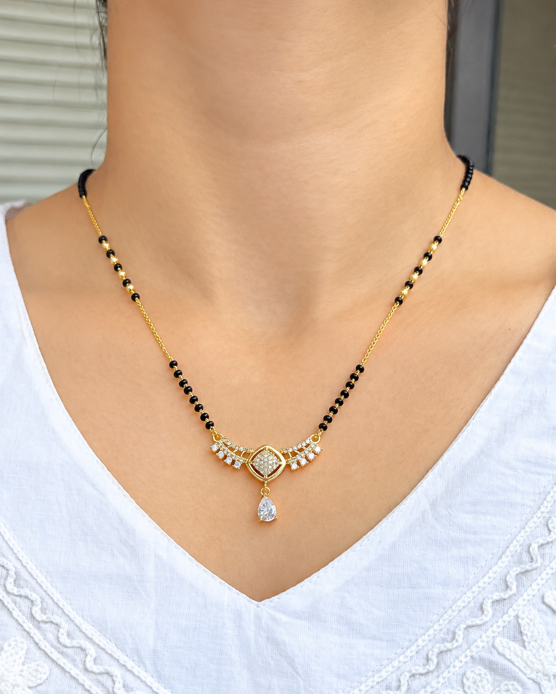 Manushi Mangalsutra