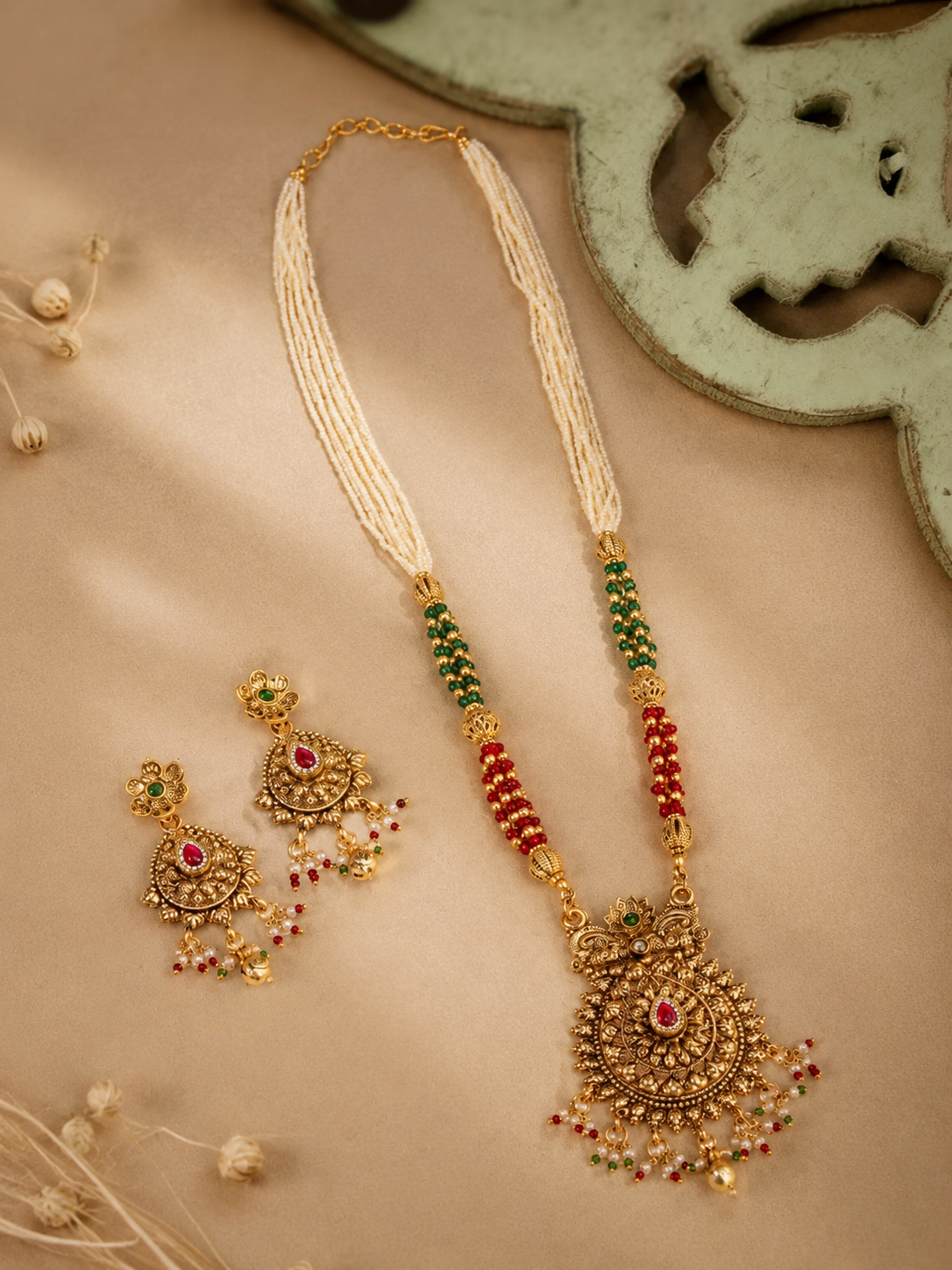 Surmayi Necklace Set