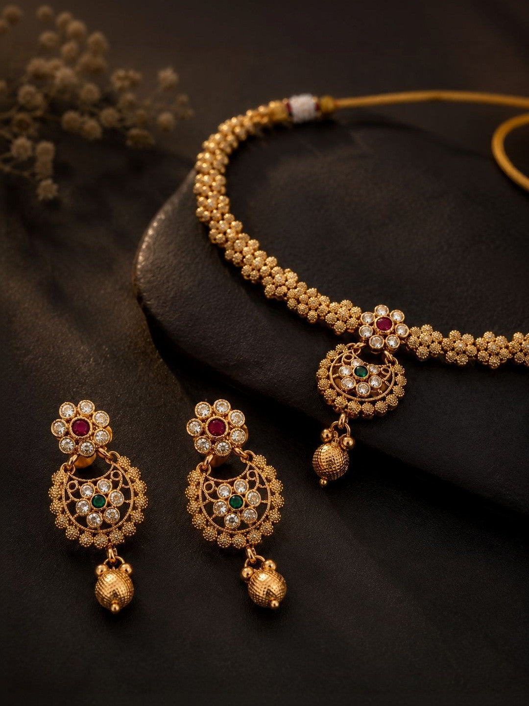 Gaurangi Necklace Set