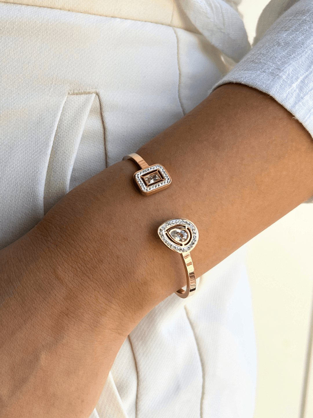 Crystal Stone Hand Cuff Bracelet - Zeraki Jewels