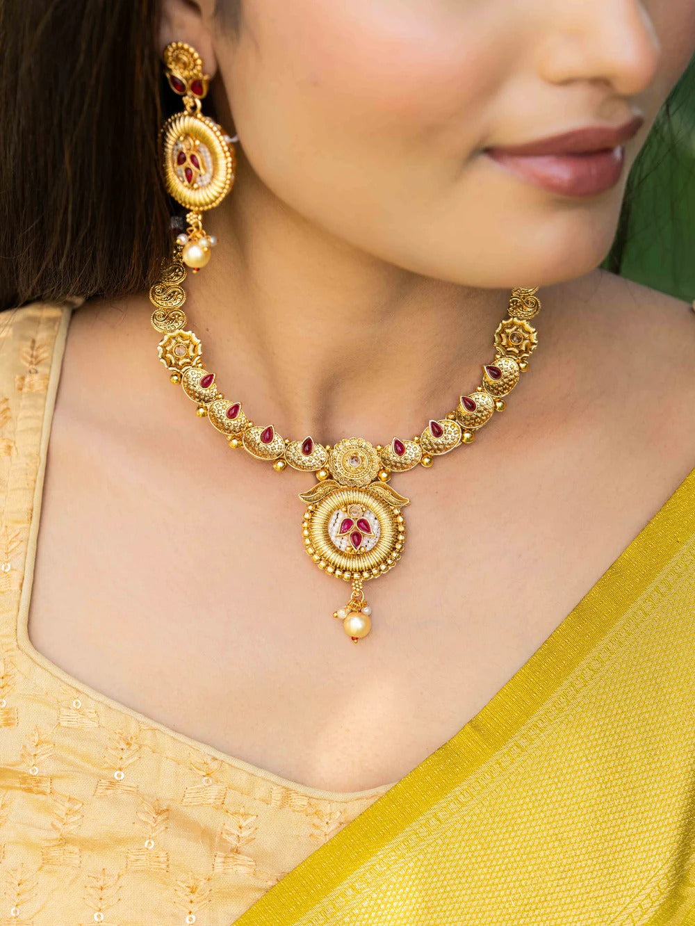 Gold Look Necklace