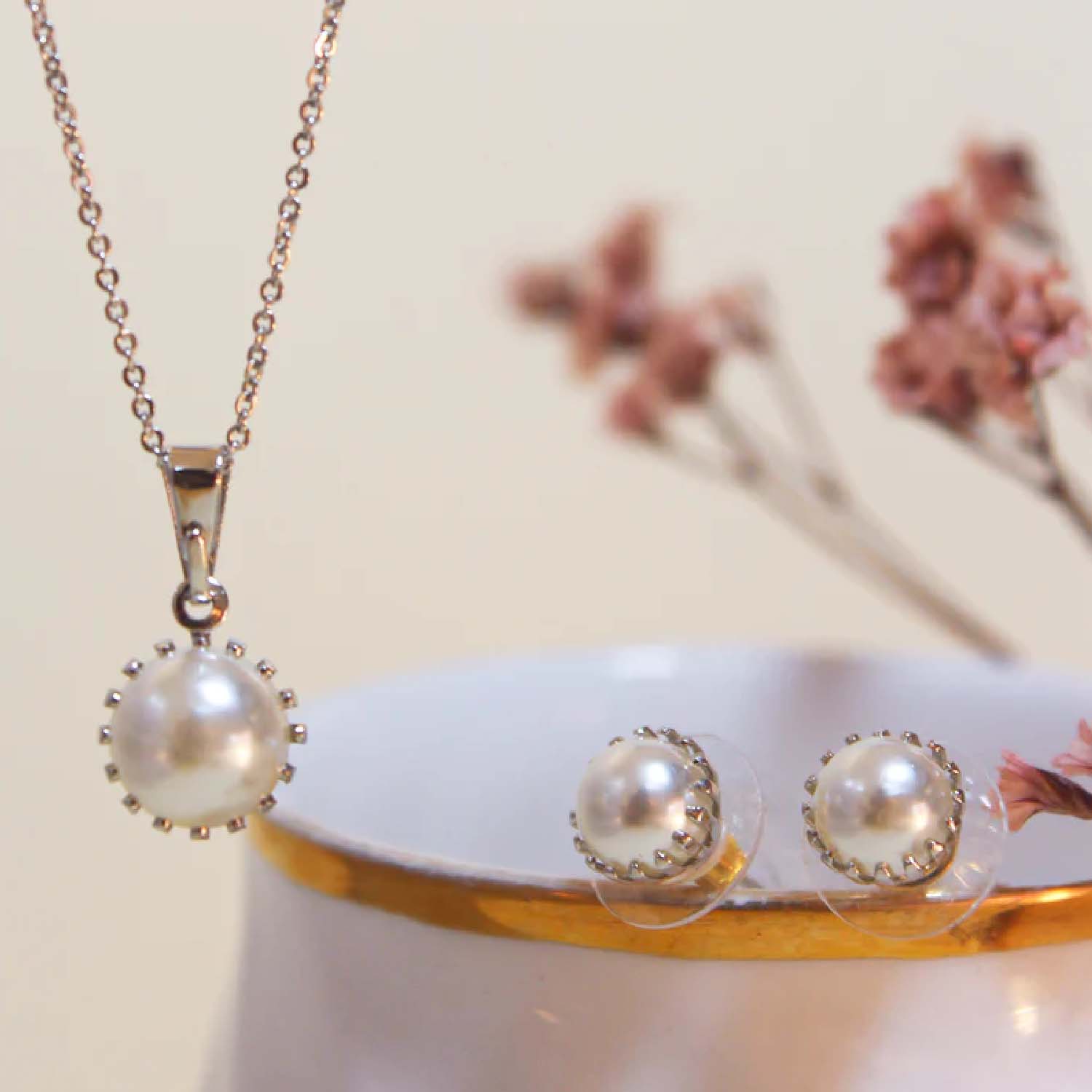 Buy Pearl Necklaces Online | Elegant Collection | Zeraki Jewels
