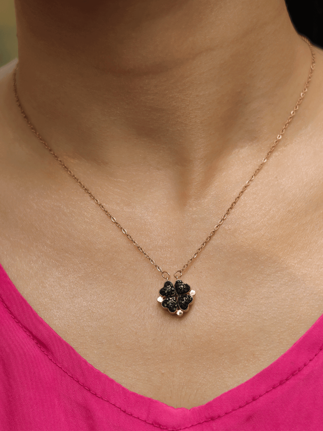 Dual Side Clover Pendant - Zeraki Jewels 