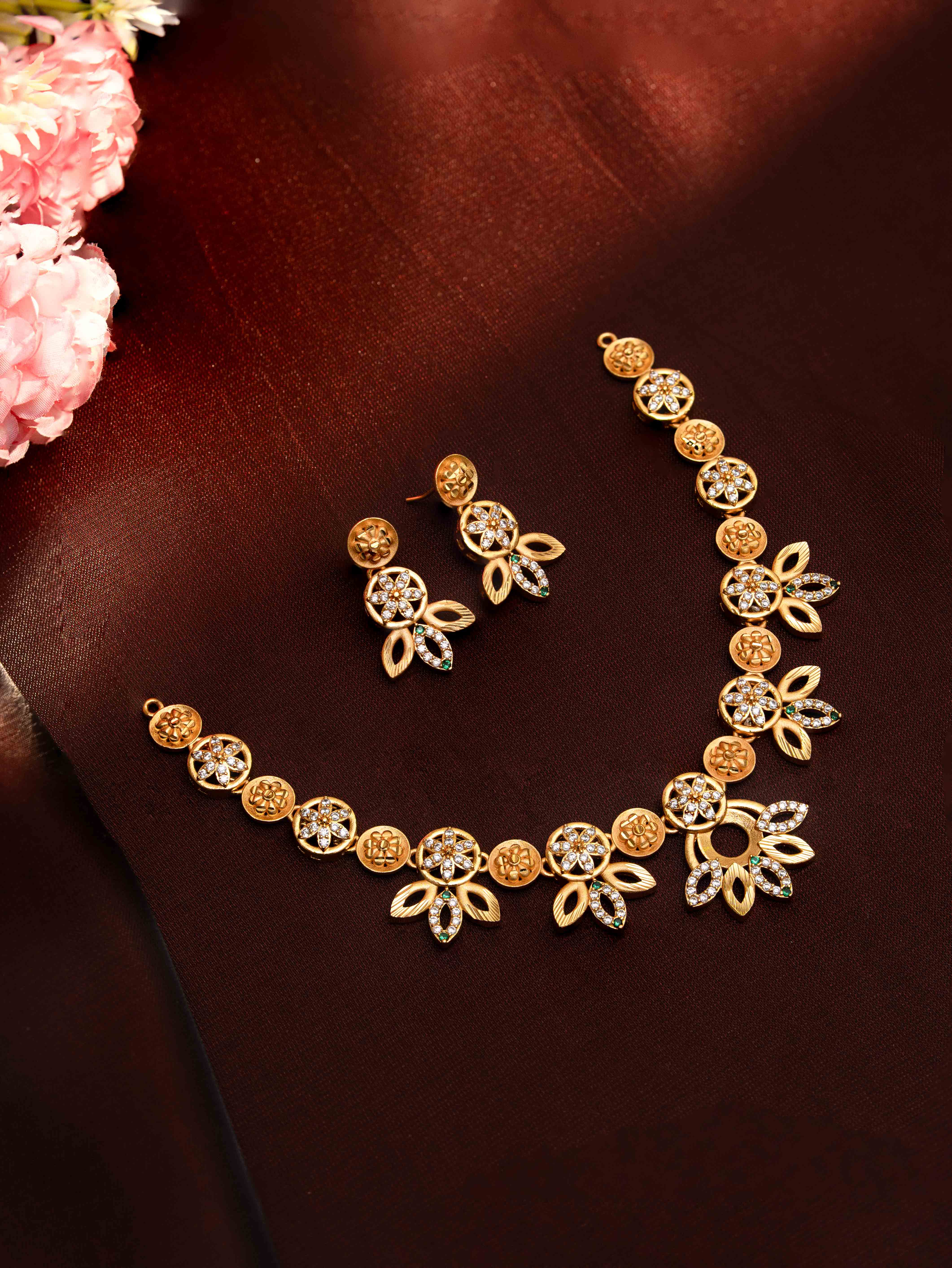 Aishani gold necklace set (Green)