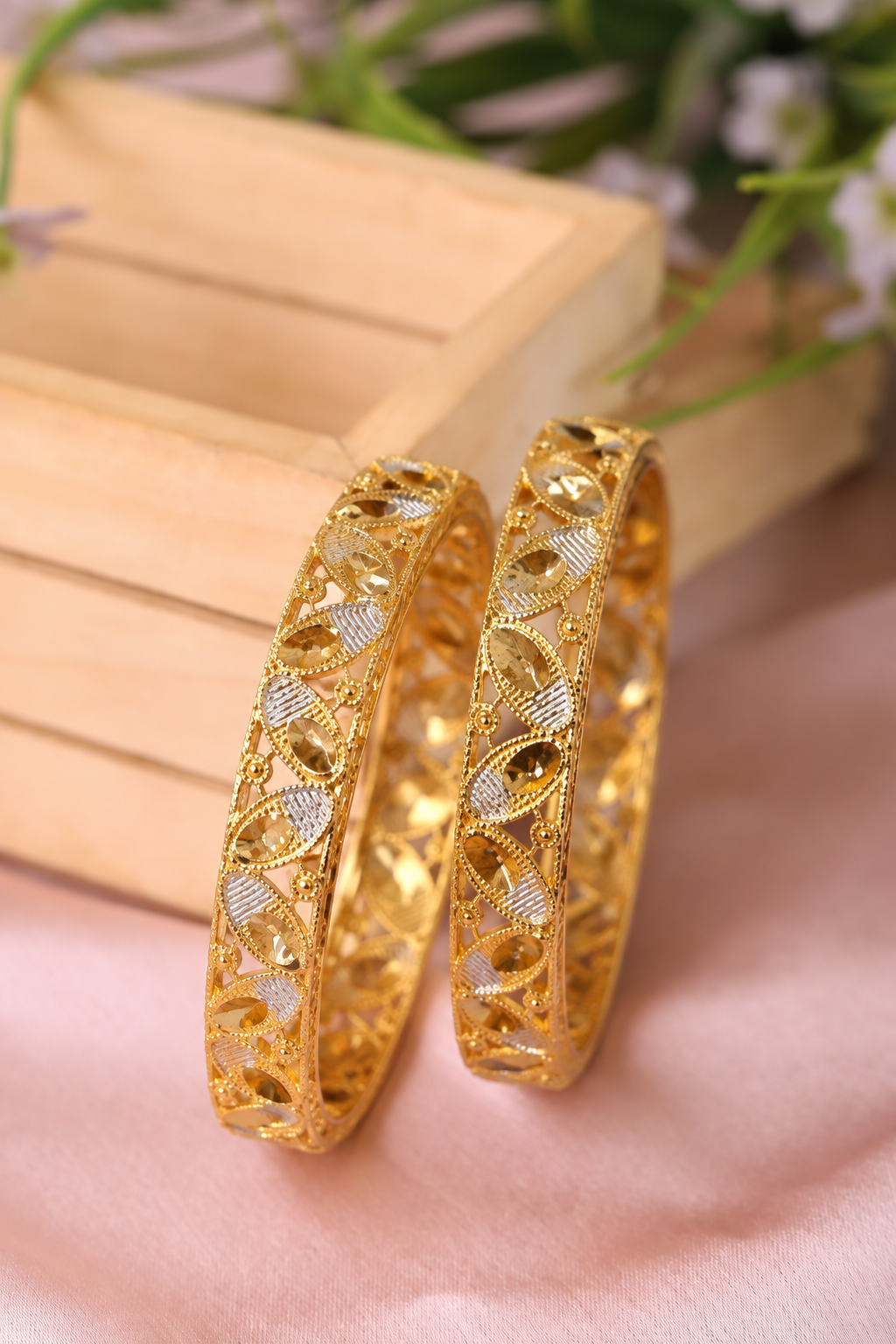 Aashika Bangle ( Set of 2 )