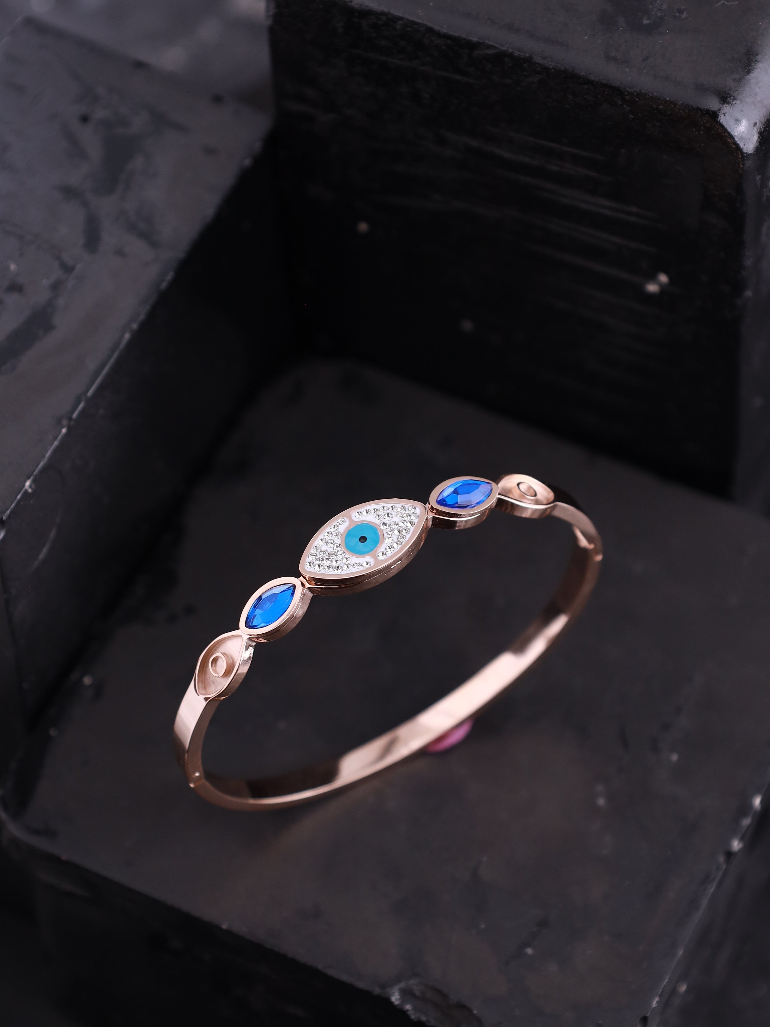 Lucky Eye Bracelet