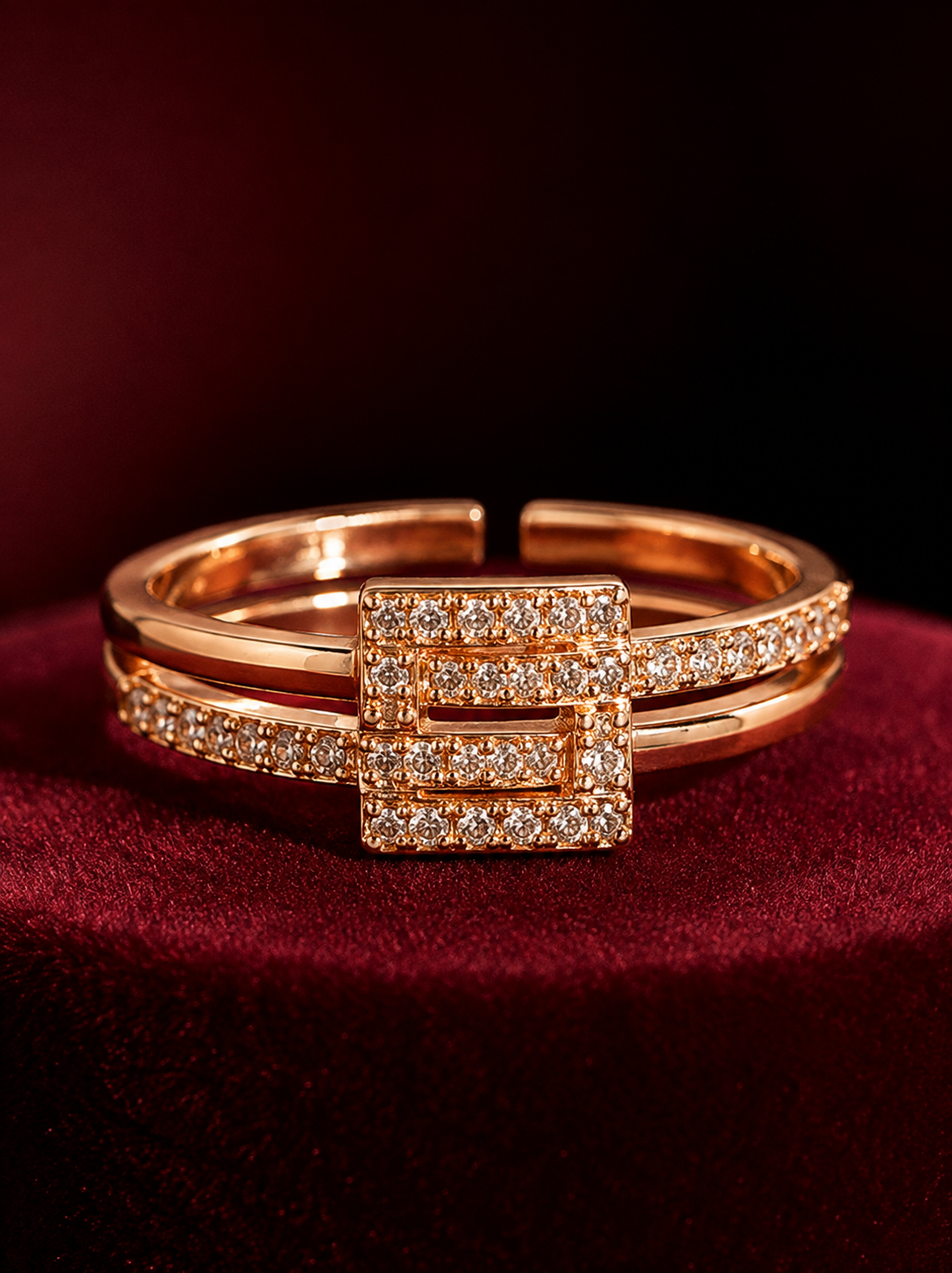 Viora Adjustable Ring