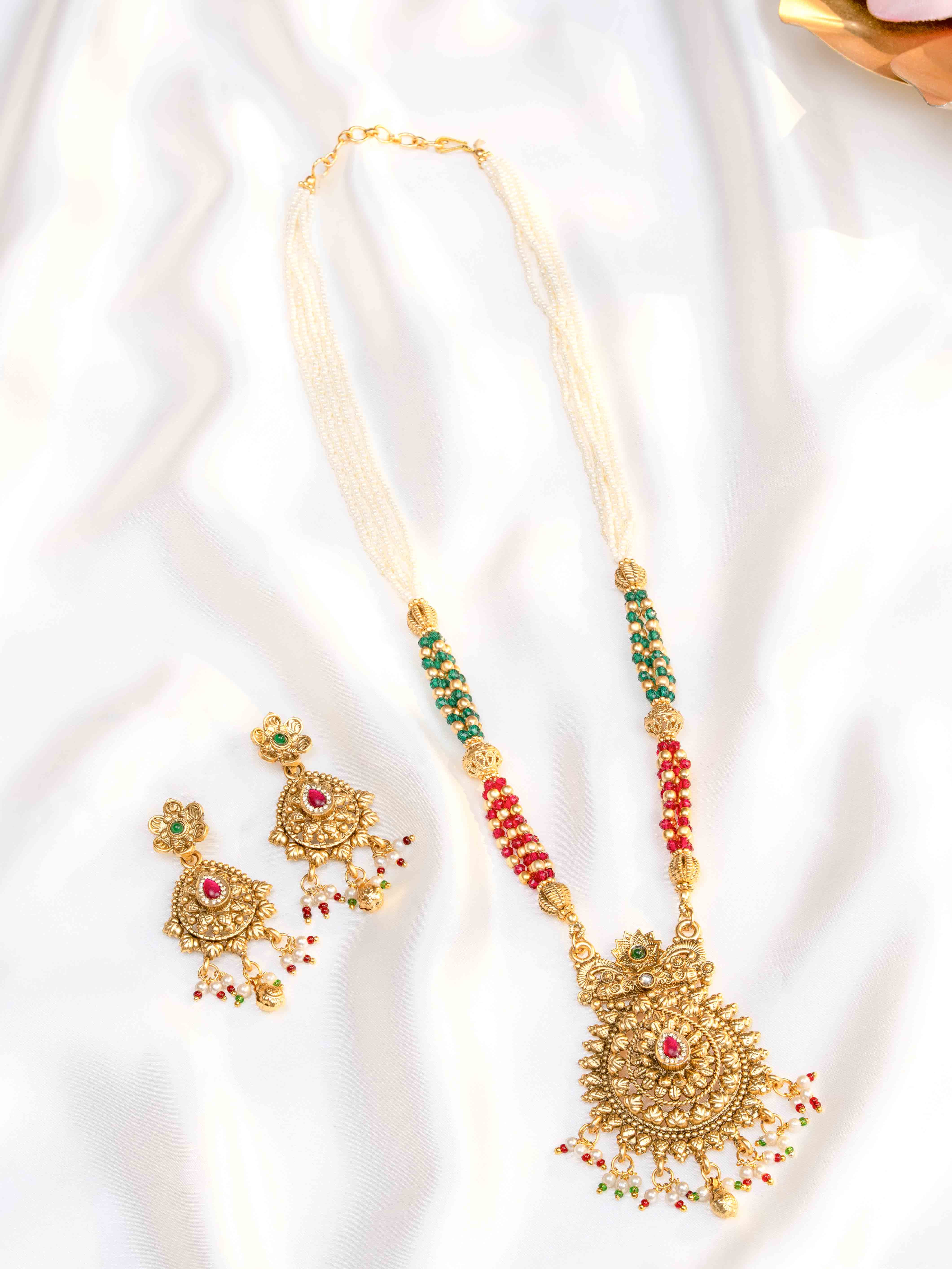 Surmayi Necklace Set