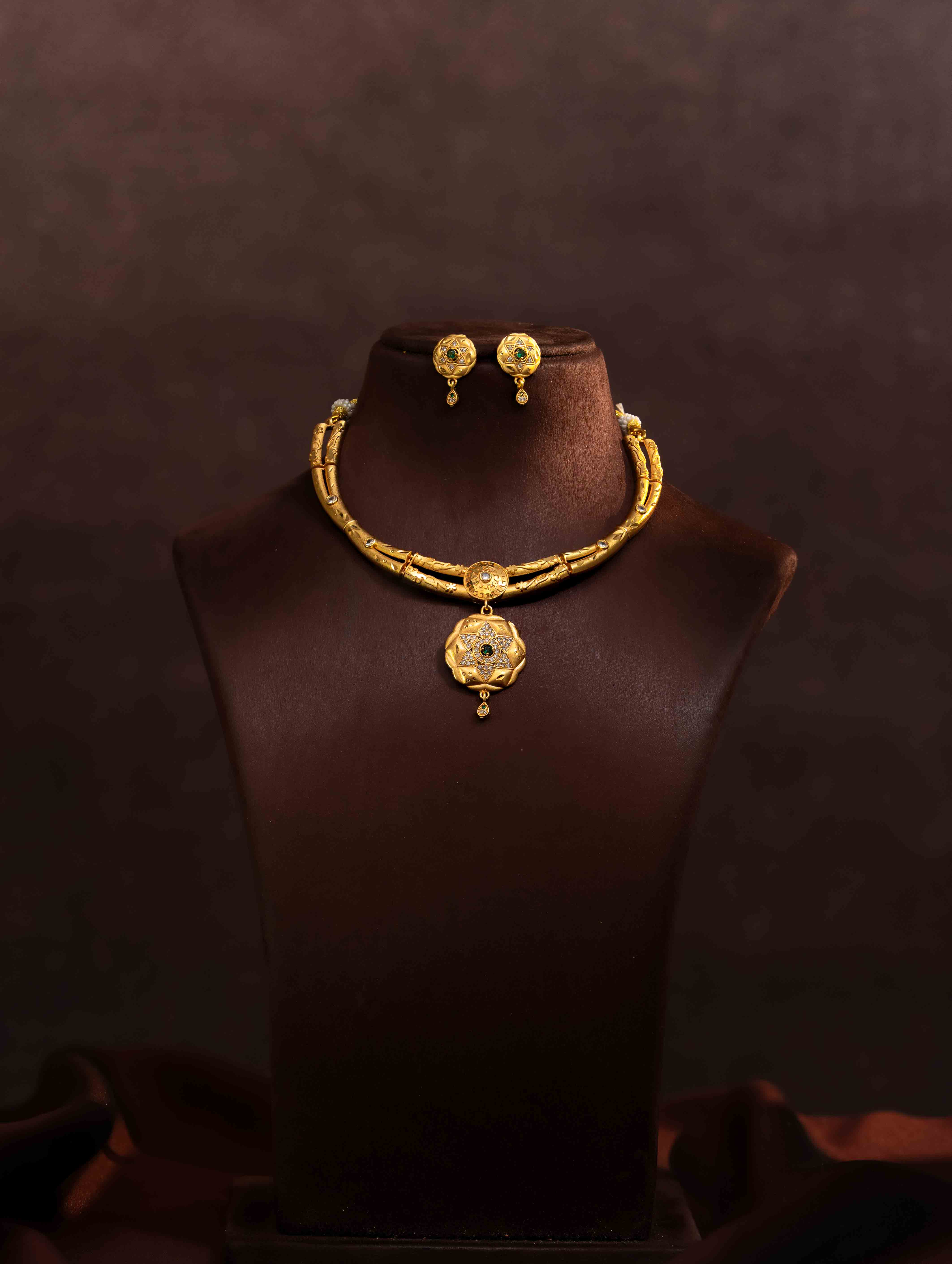 Saisha gold necklace set (Green)