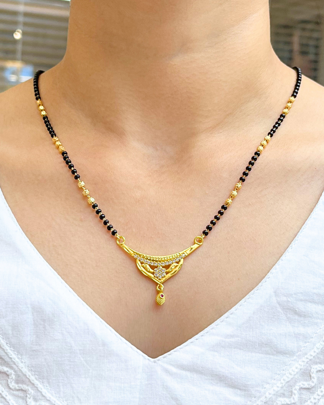 Sara Mangalsutra